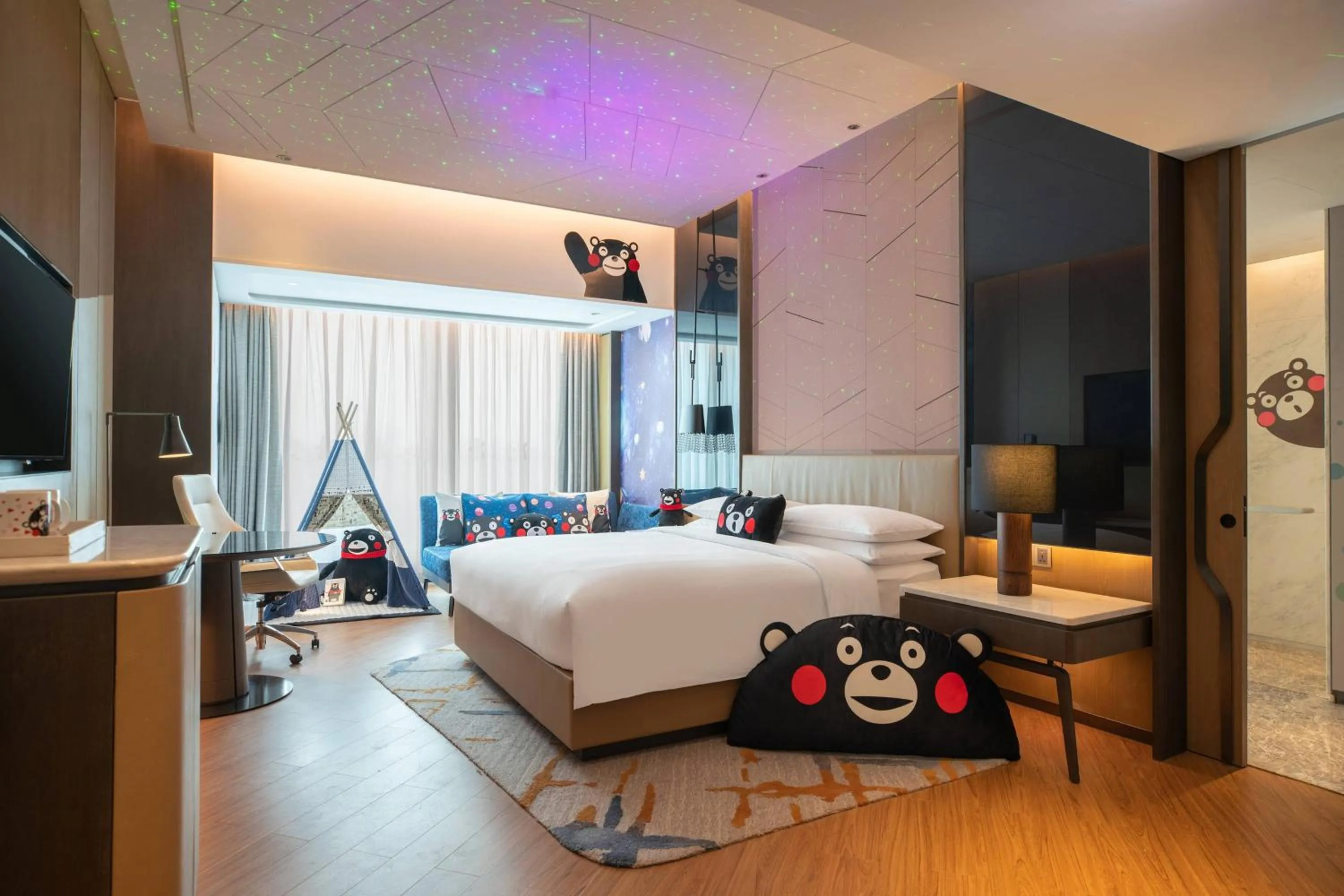 Photo of the whole room, Bed in Renaissance Xi'an Hotel