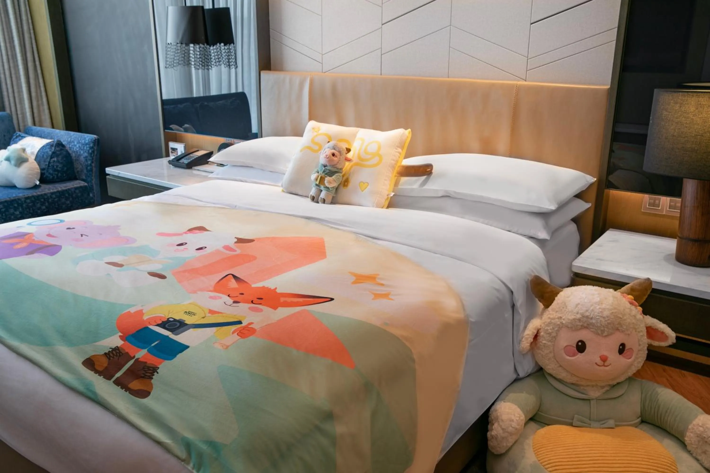 Photo of the whole room, Bed in Renaissance Xi'an Hotel