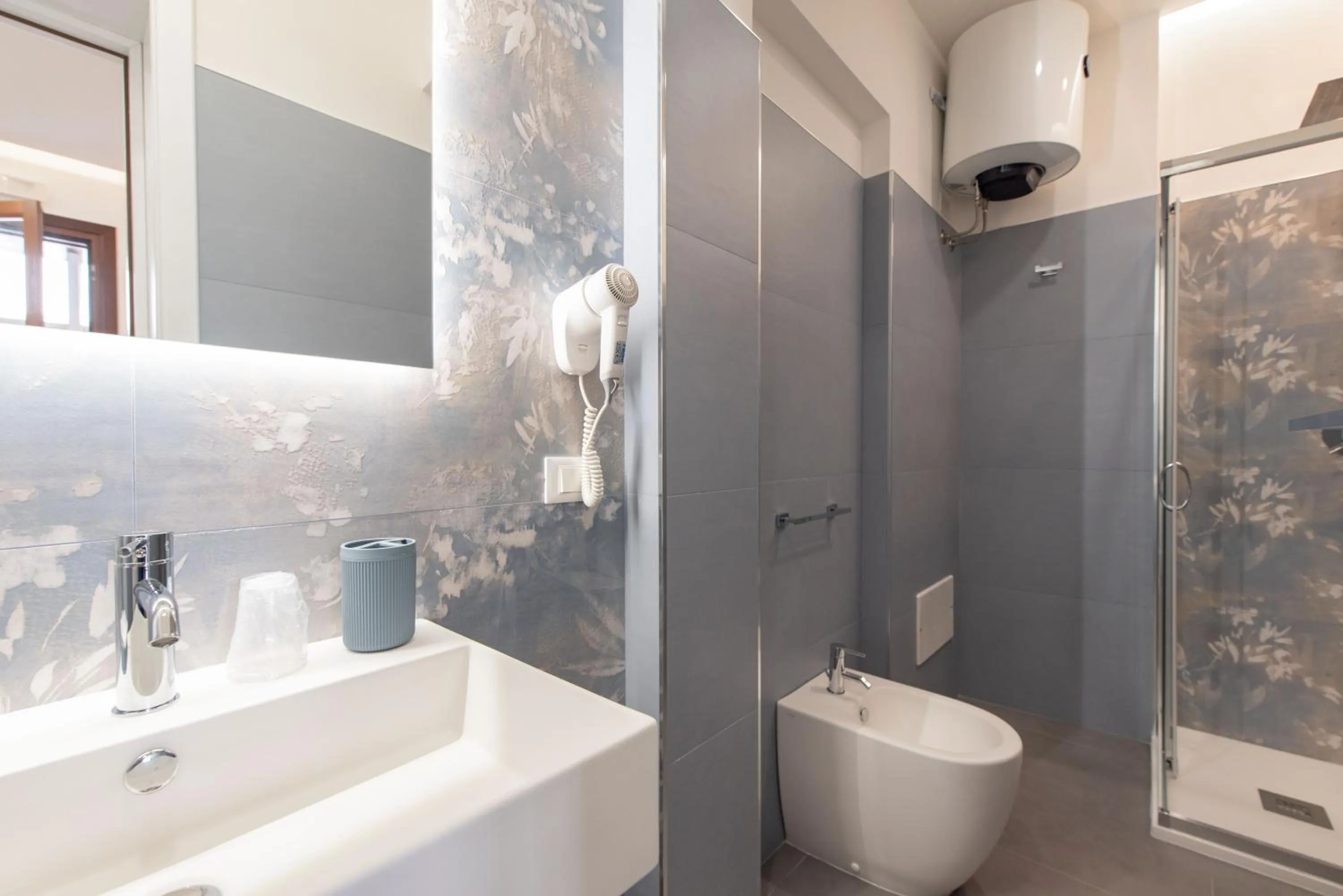 Shower in Affittacamere Aloe