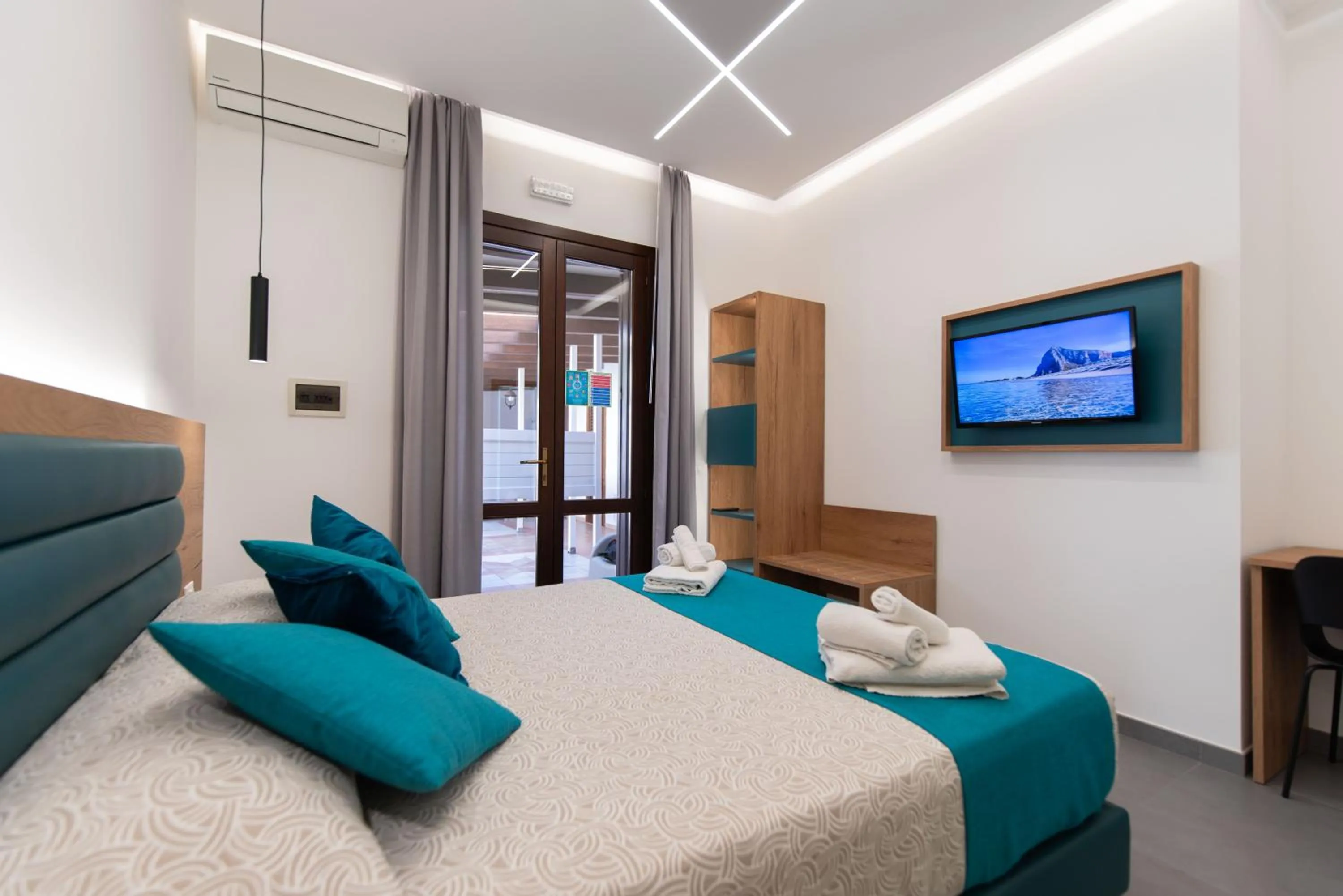 TV and multimedia, Bed in Affittacamere Aloe