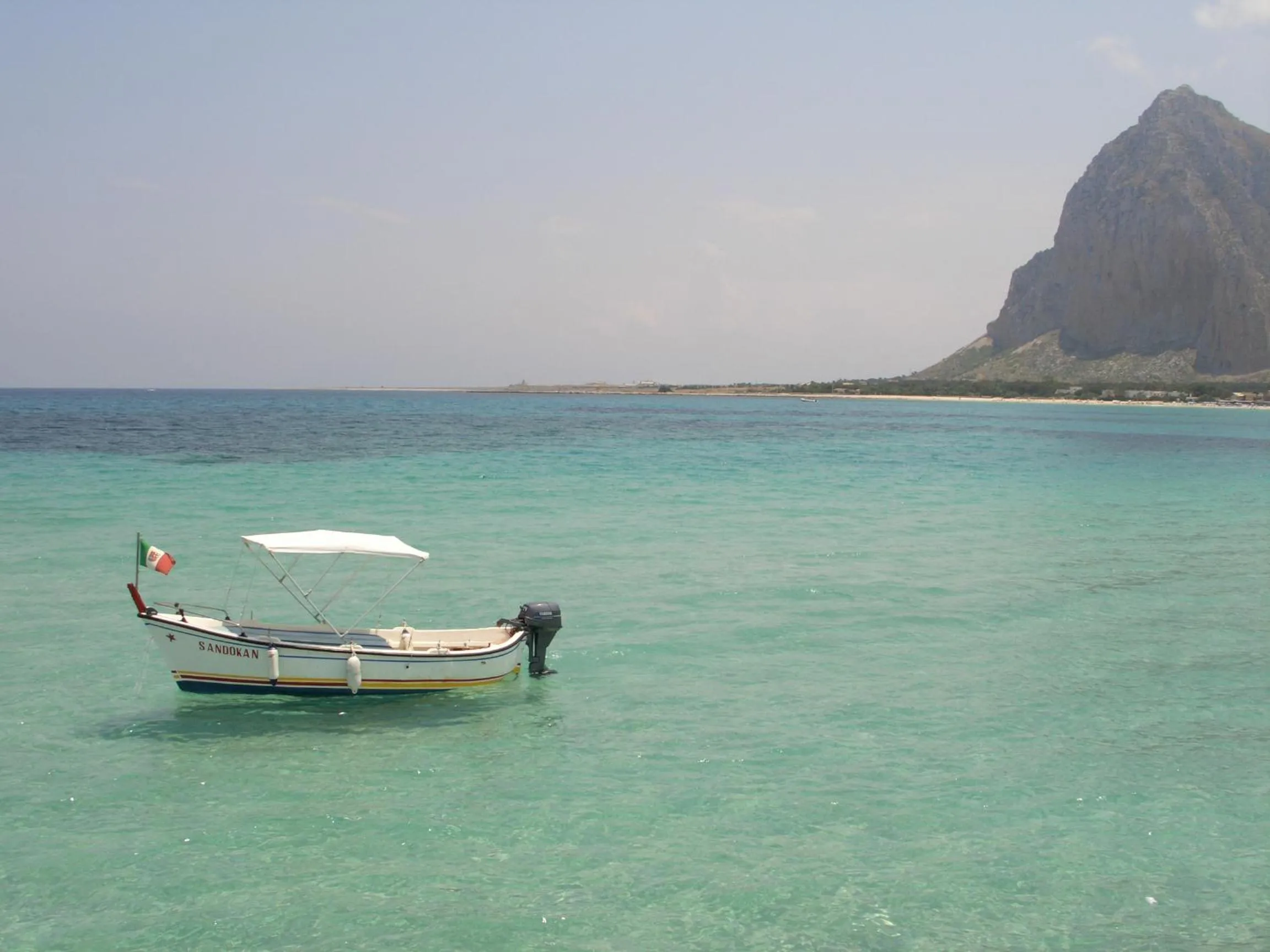 Beach in Affittacamere Aloe