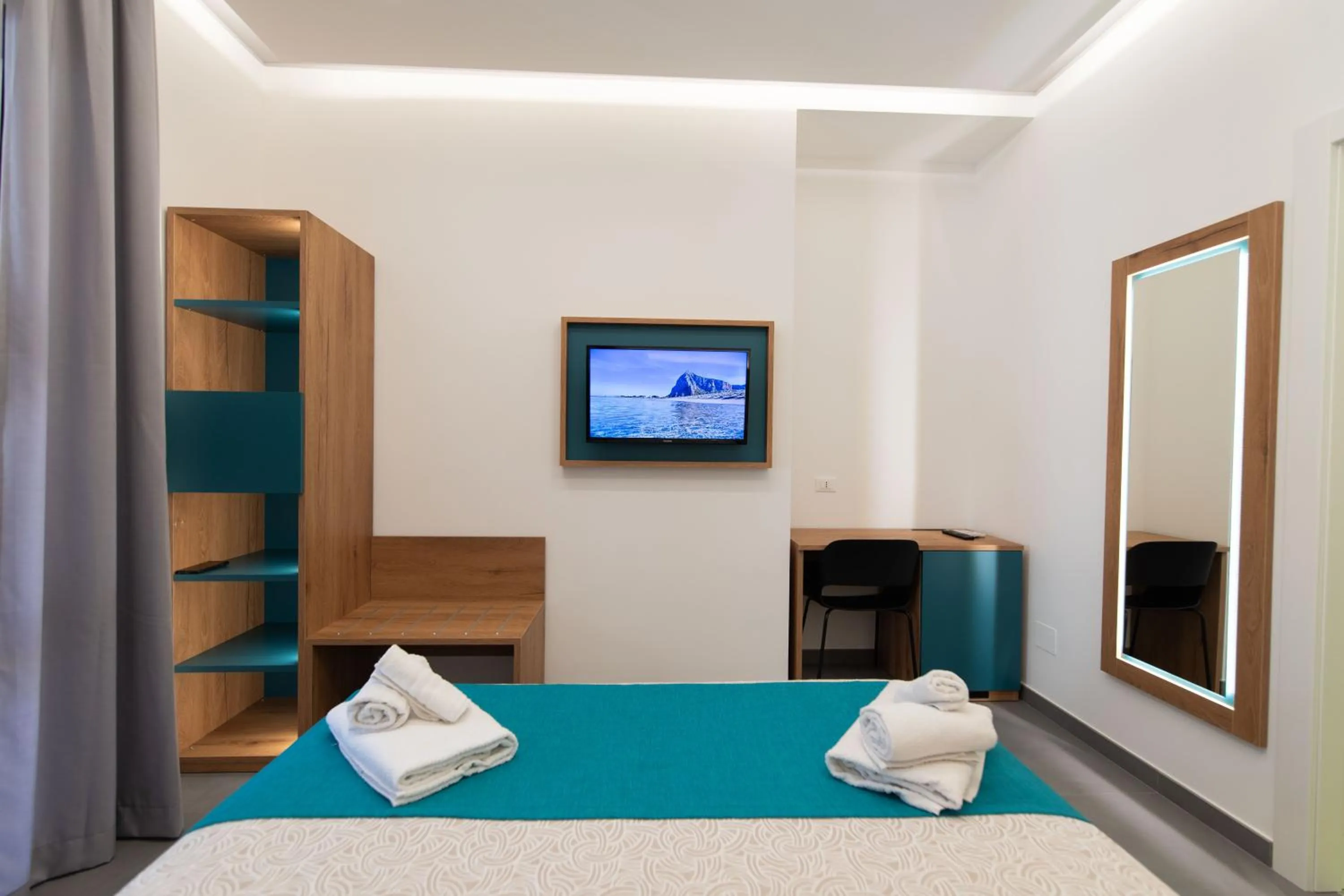 TV and multimedia, Bed in Affittacamere Aloe