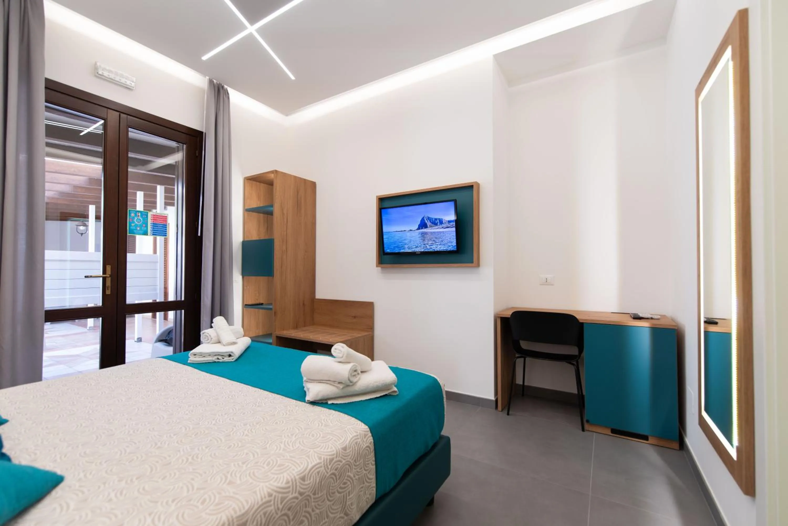 TV and multimedia, Bed in Affittacamere Aloe