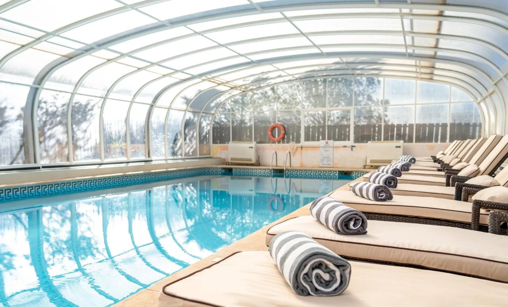 Swimming pool in Costa d'Oiro Ambiance Village