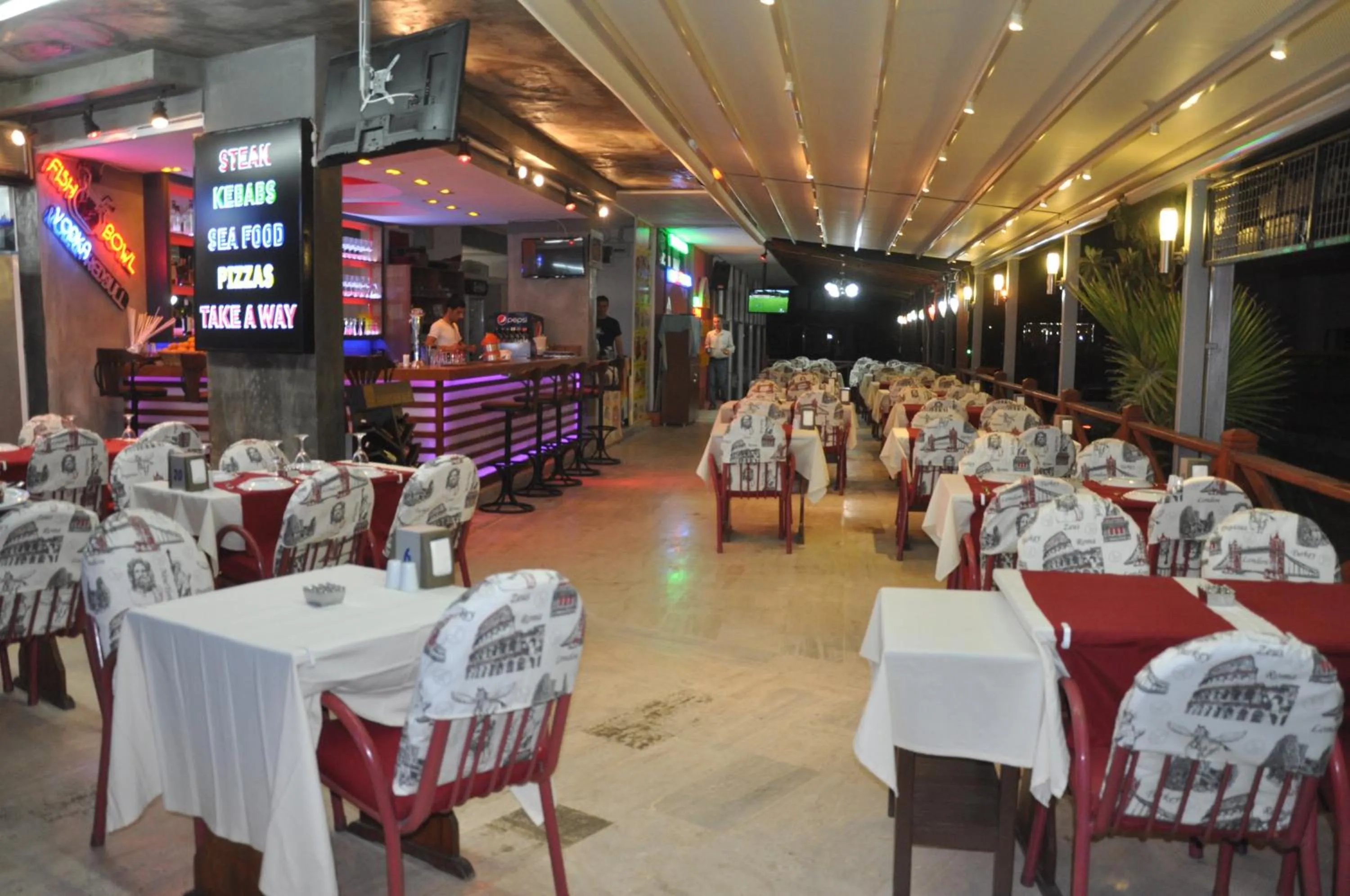 Restaurant/places to eat in Seren Sari Hotel