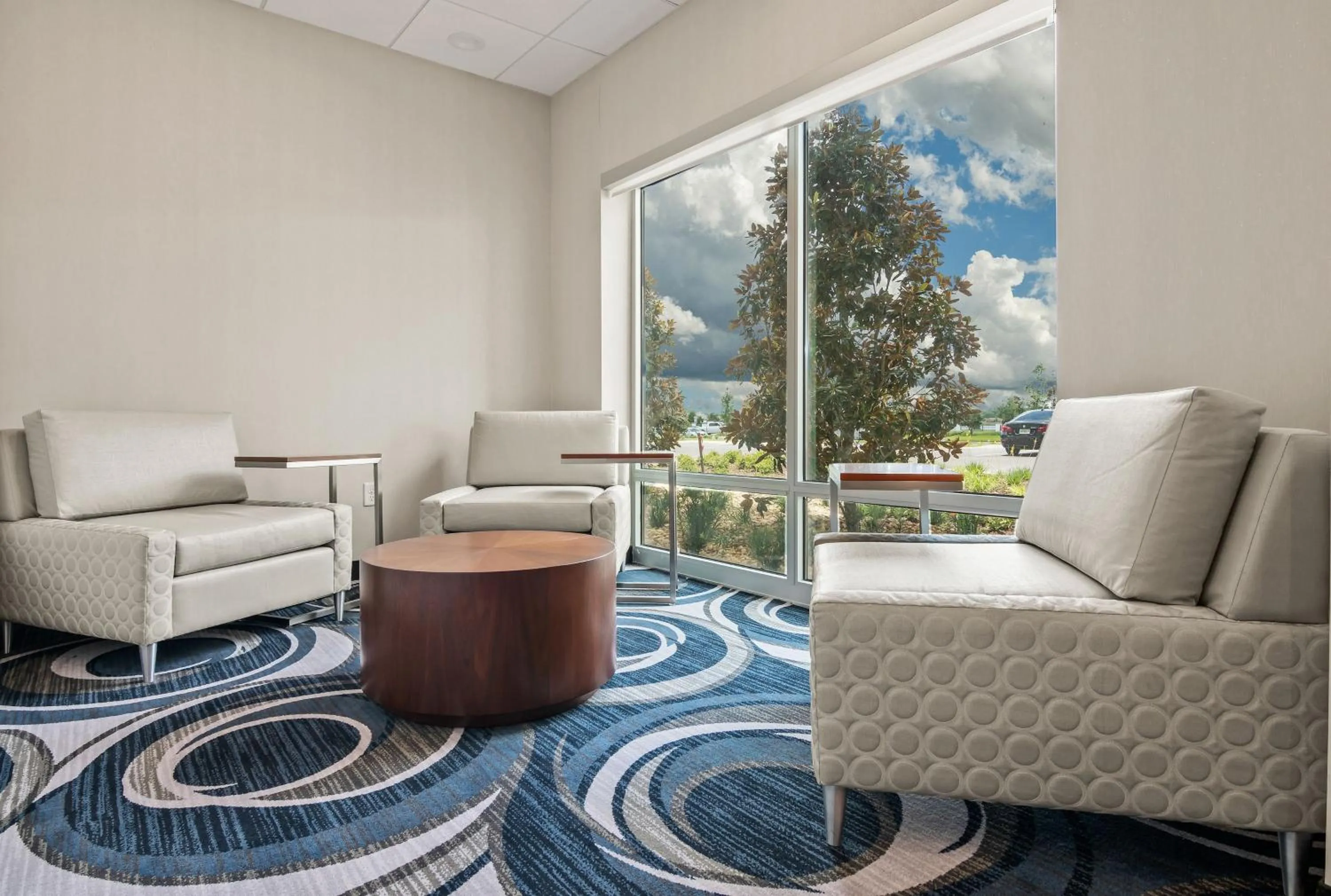 Property building in Holiday Inn Express & Suites Orlando- Lake Buena Vista by IHG
