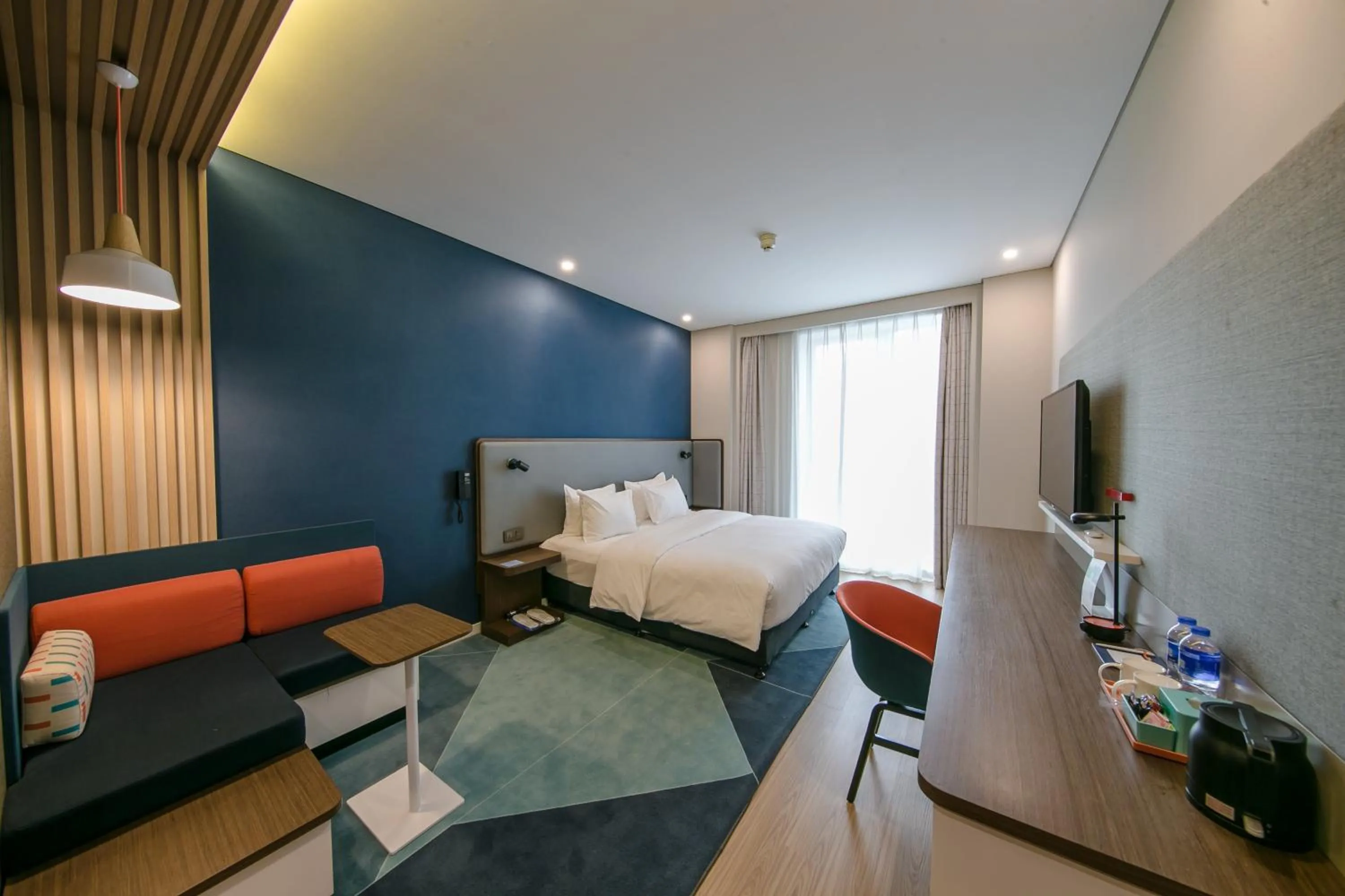 Photo of the whole room, Bed in Holiday Inn Express Hefei High Tech by IHG