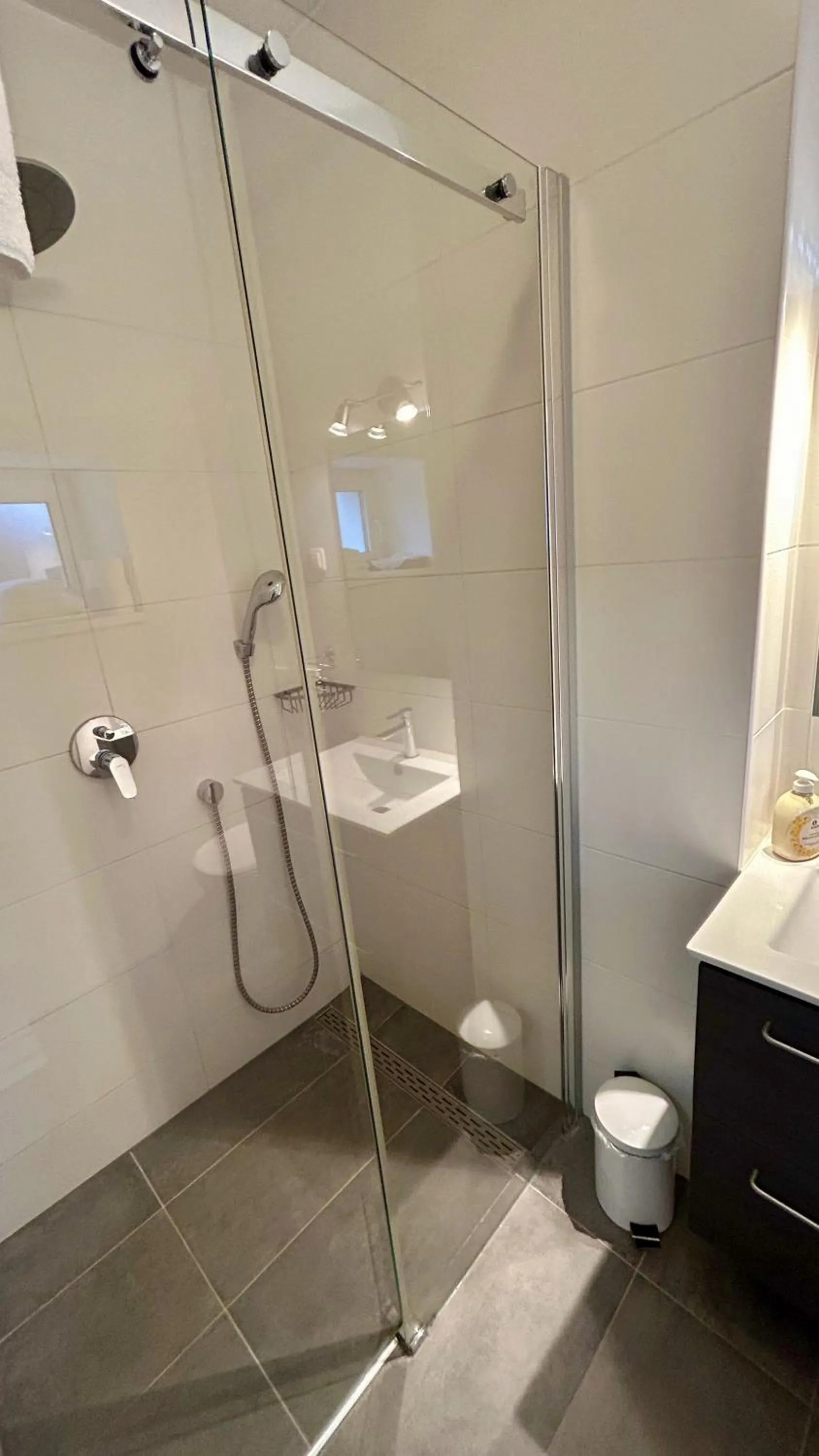 Gösser BACHGASSLHOF -- Bed and Breakfast -- Apartments