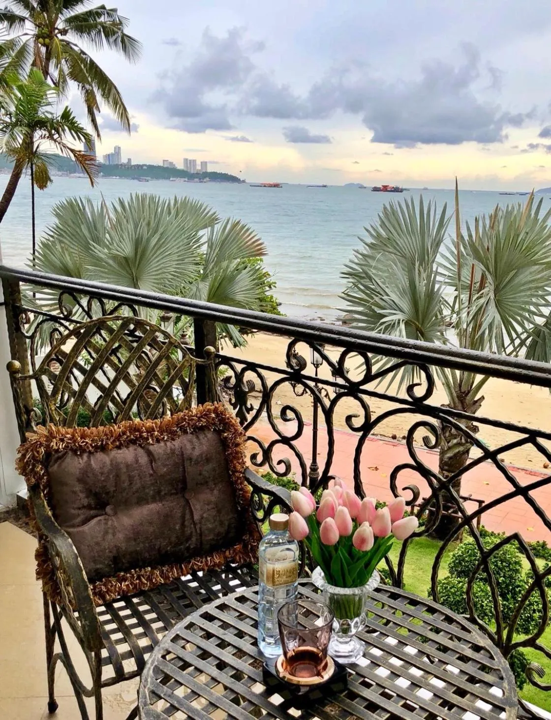 Beach in LK Emerald Beach - SHA Extra Plus