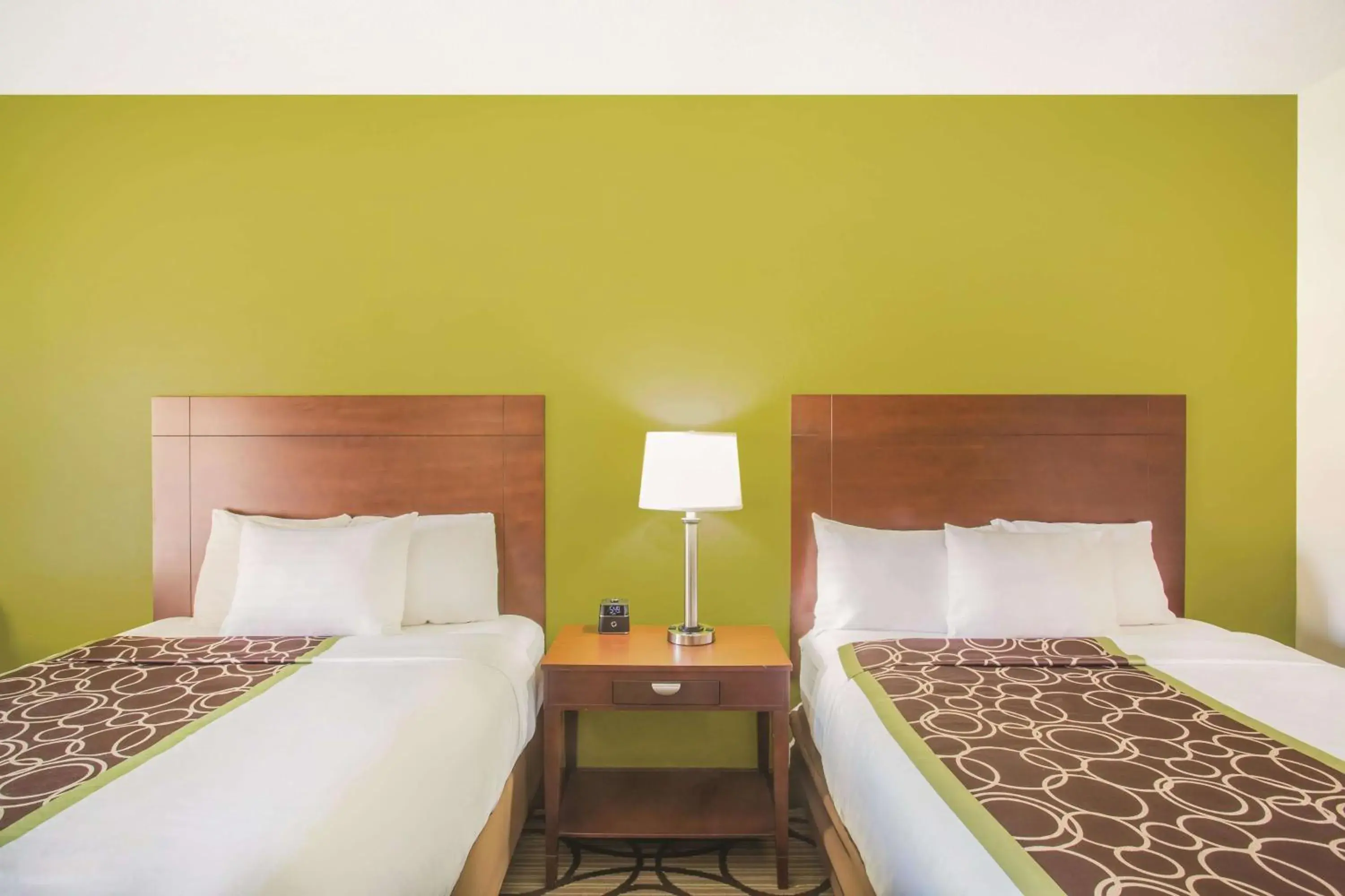 Queen Room with Two Queen Beds - Disability Access - Pet Friendly 1st Floor Only - Non-Smoking in La Quinta by Wyndham Conference Center Prescott Queen Room with Two Queen Beds - Disability Access - Pet Friendly 1st Floor Only - Non-Smoking in La Quinta by Wyndham Conference Center Prescott