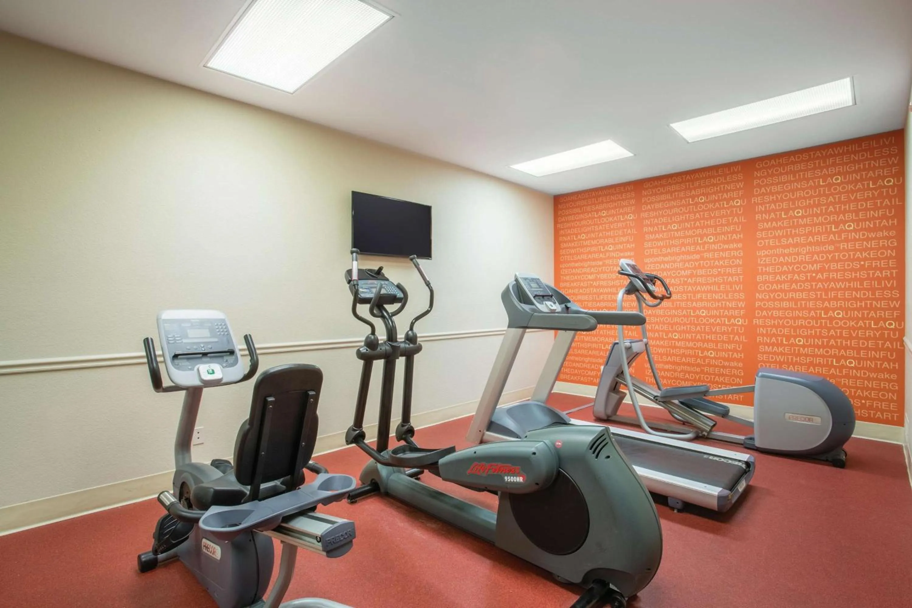 Fitness centre/facilities in La Quinta by Wyndham Conference Center Prescott