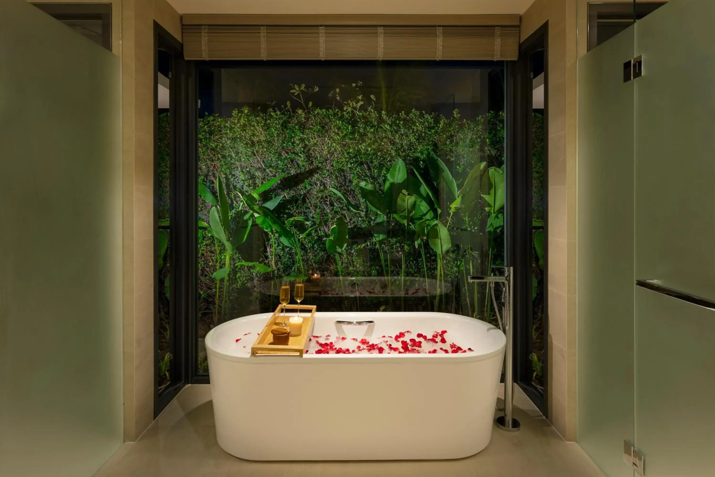 The Level 1-Bedroom Lakefront Pool Villa with Lounge benefits in Melia Ho Tram Beach Resort The Level 1-Bedroom Lakefront Pool Villa with Lounge benefits in Melia Ho Tram Beach Resort