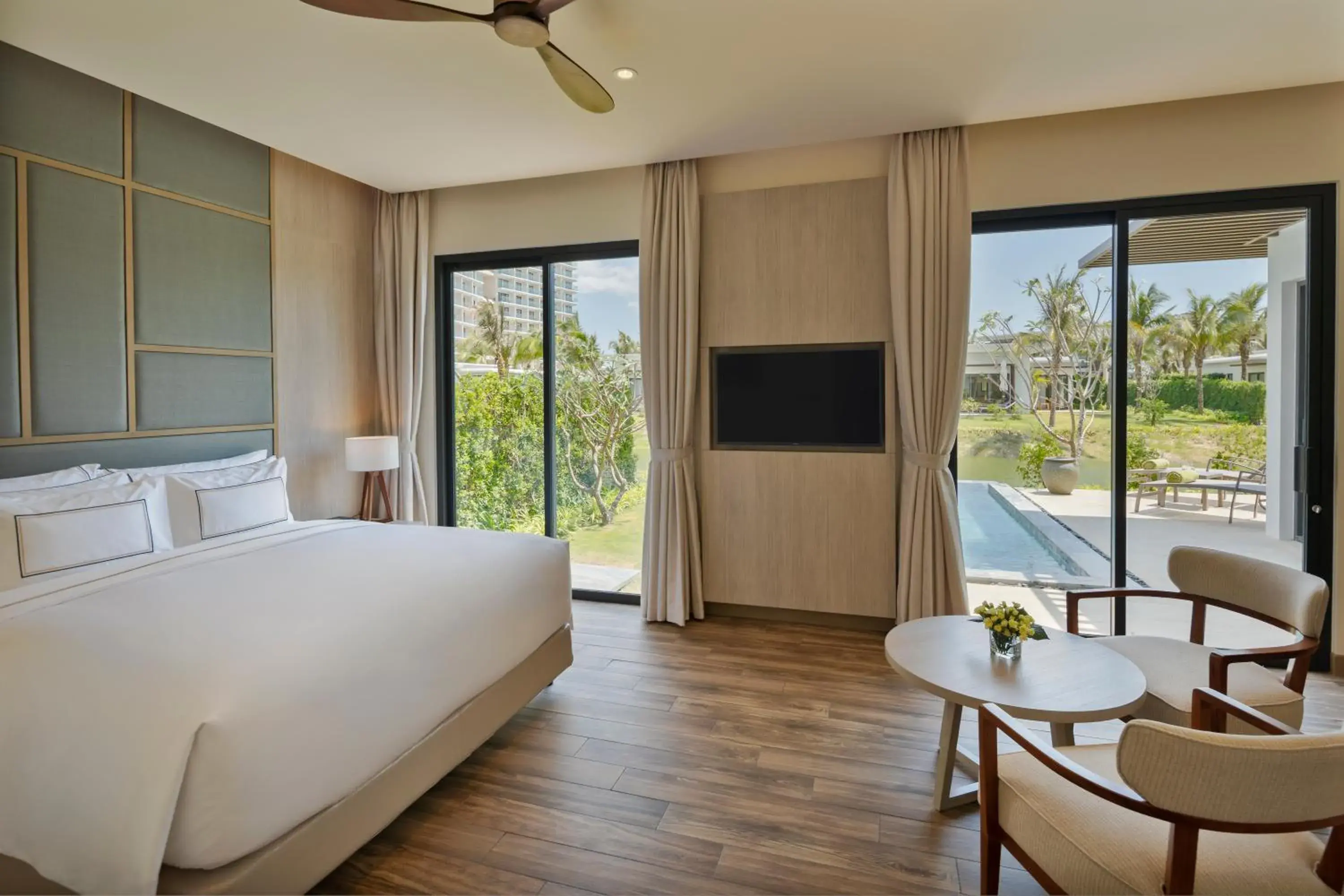 The Level 2-Bedroom Lakefront Pool Villa with Lounge benefits in Melia Ho Tram Beach Resort The Level 2-Bedroom Lakefront Pool Villa with Lounge benefits in Melia Ho Tram Beach Resort