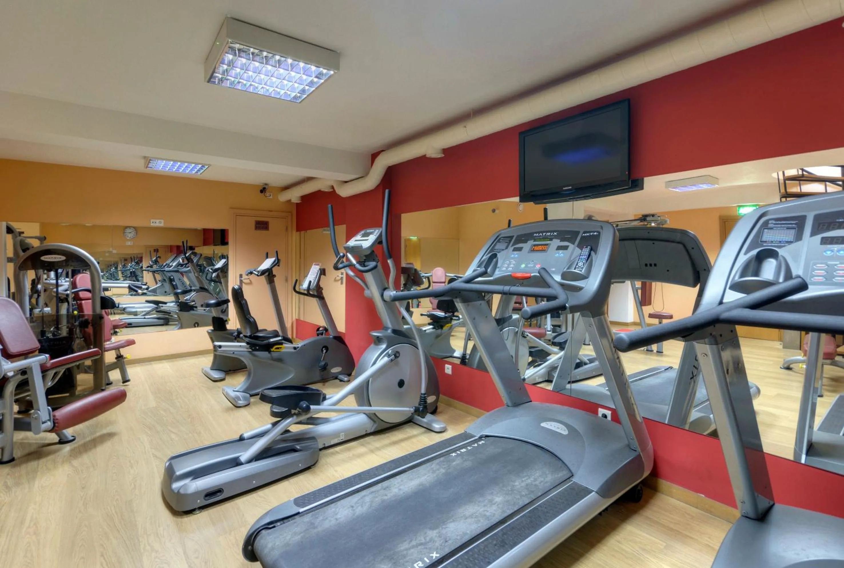 Fitness centre/facilities in TRYP by Wyndham Porto Expo Hotel