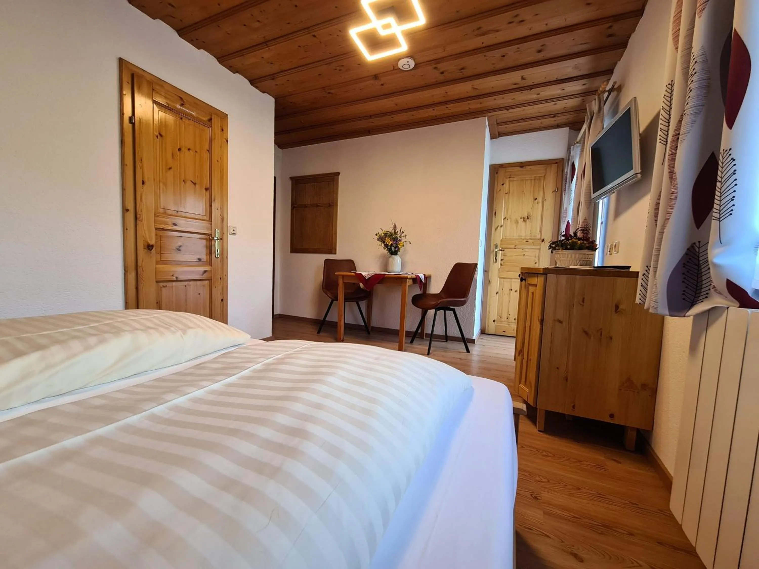 Photo of the whole room, Bed in Pension Sydler