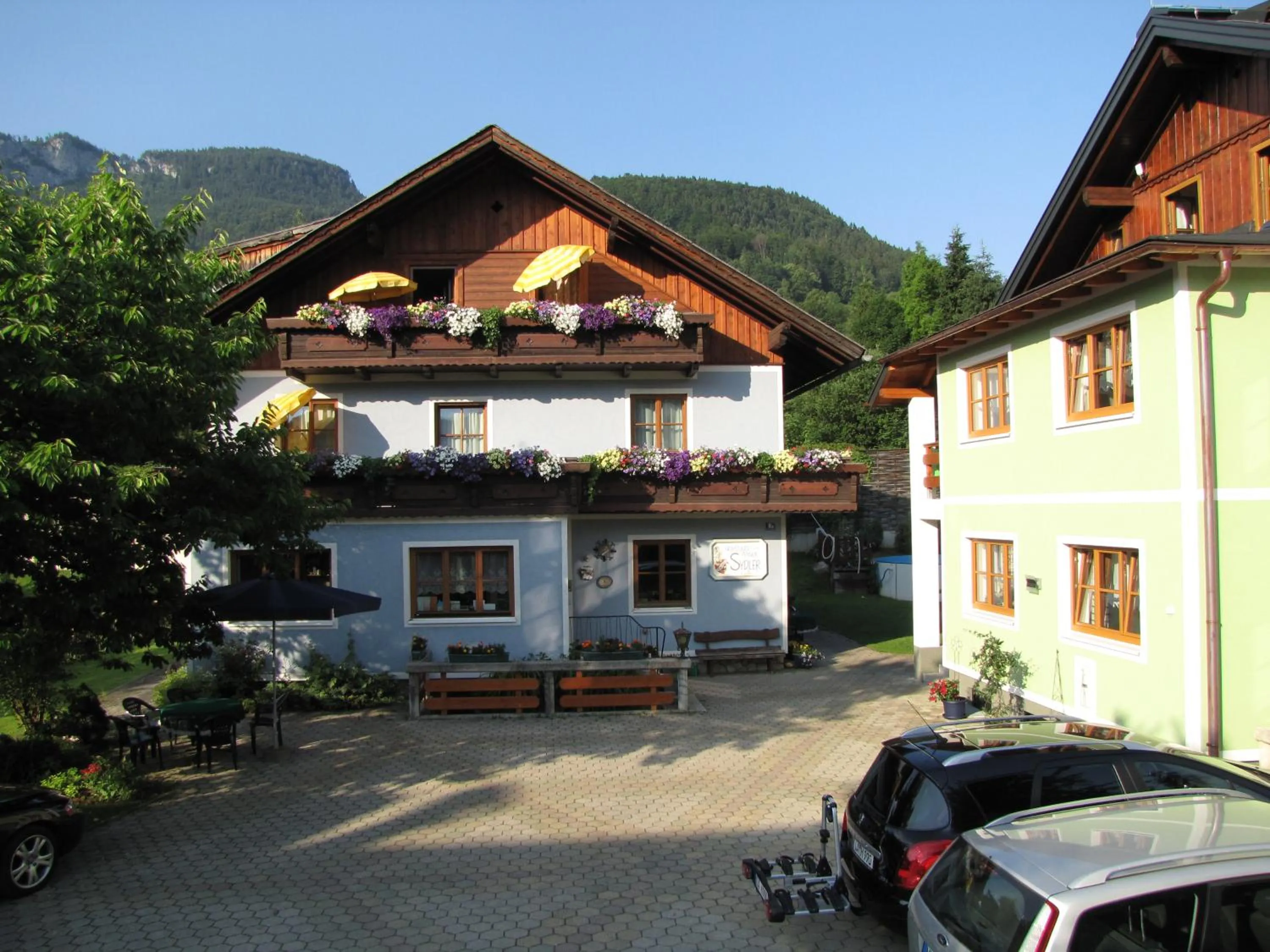 Facade/entrance in Pension Sydler