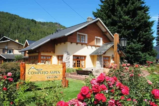 Facade/entrance in Complejo Aspen