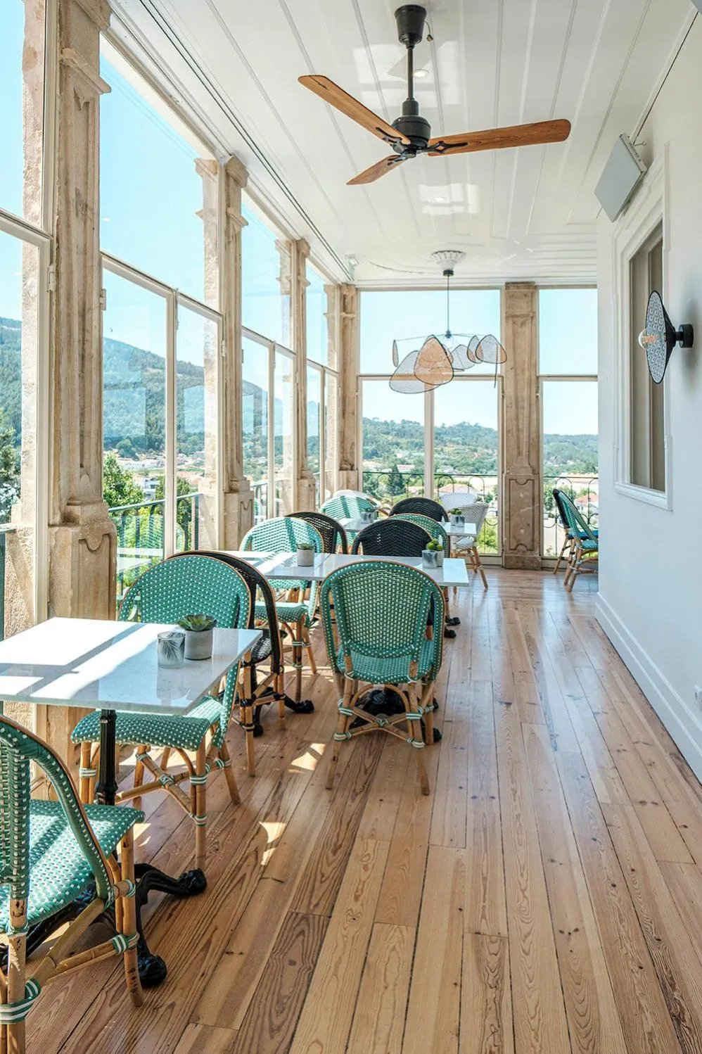 Restaurant/places to eat in Palacio da Lousa Boutique Hotel