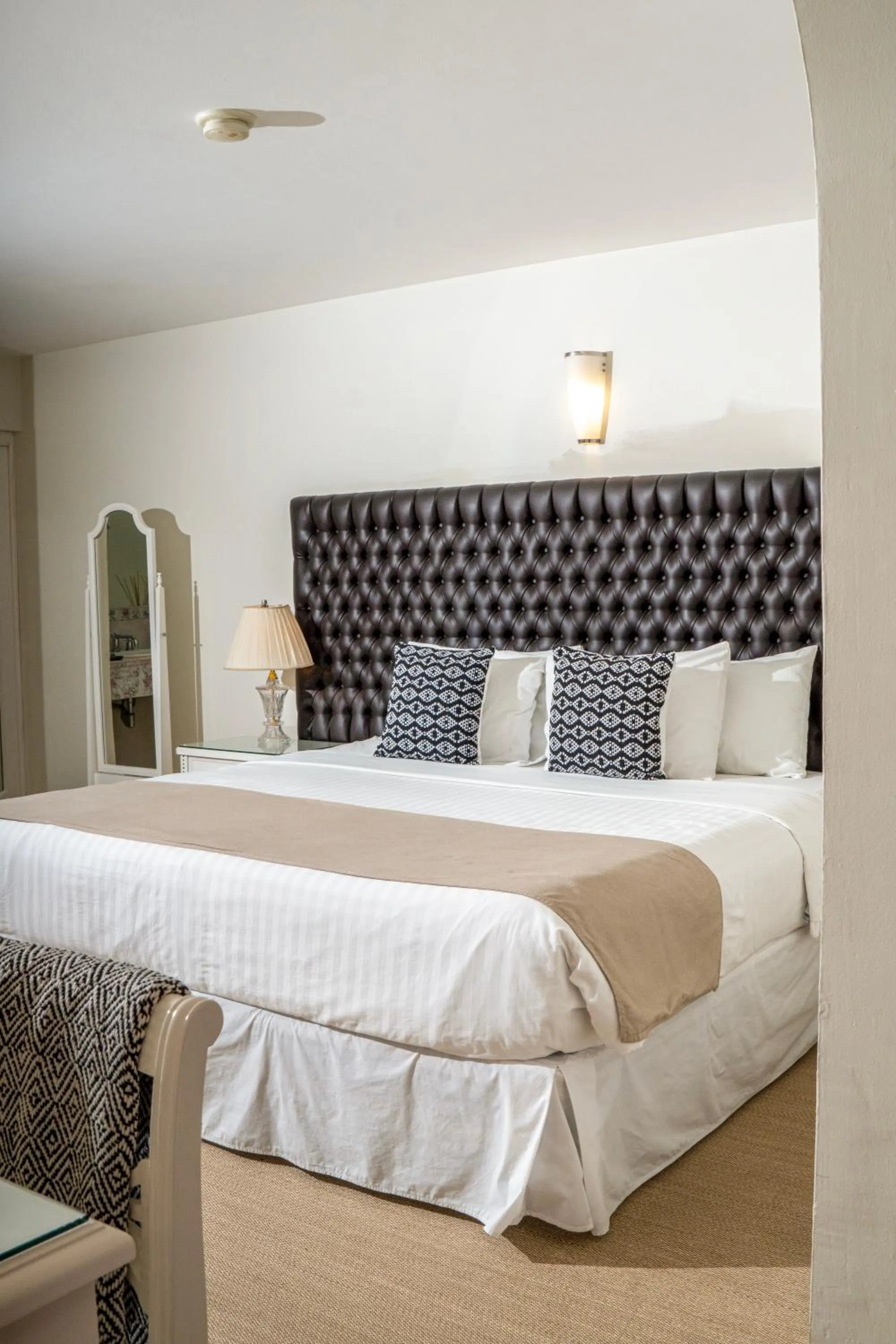 Bed in Casa Bonita Hotel & Luxury Residence