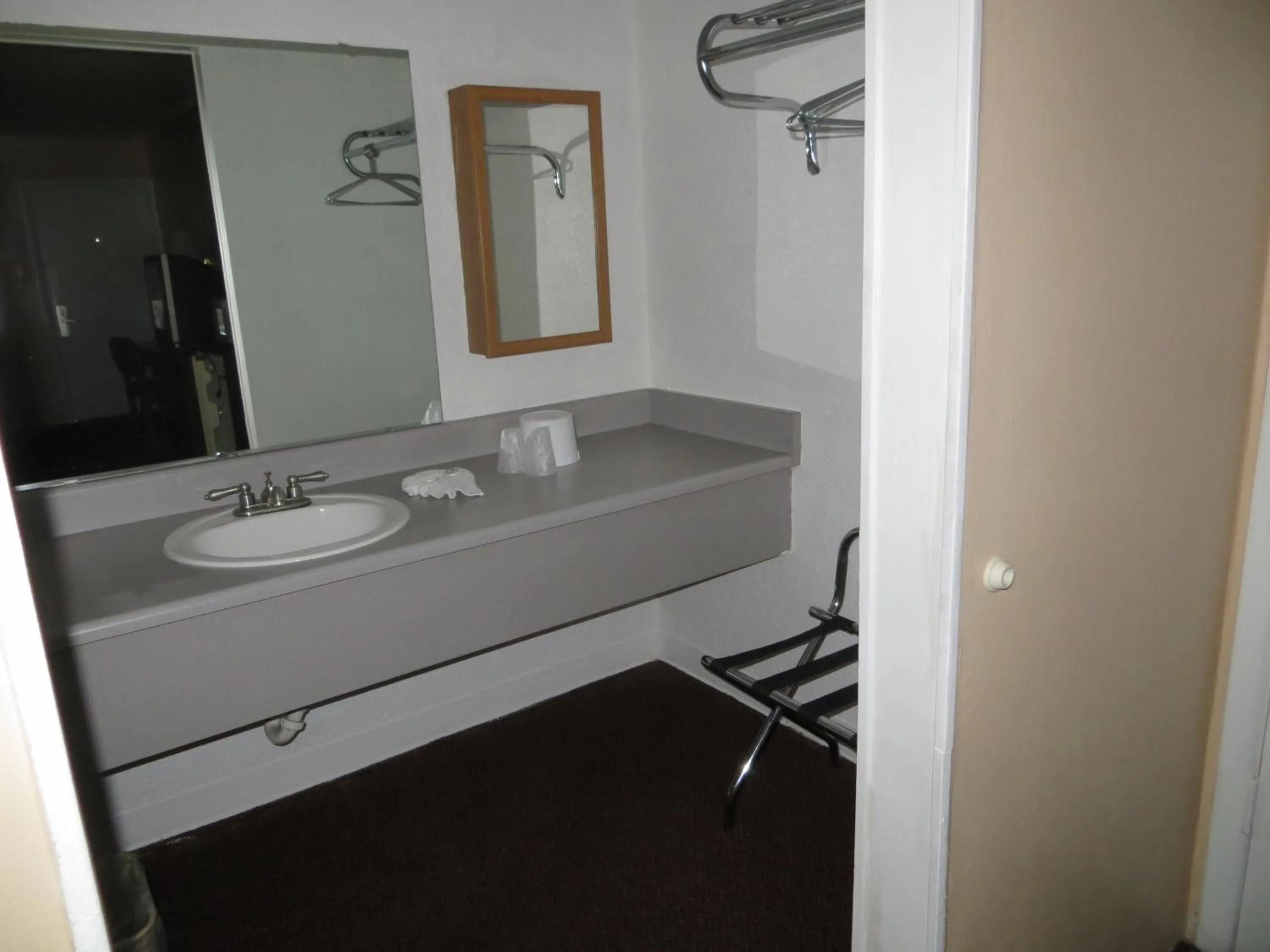 Bathroom in Premier Inns Metro