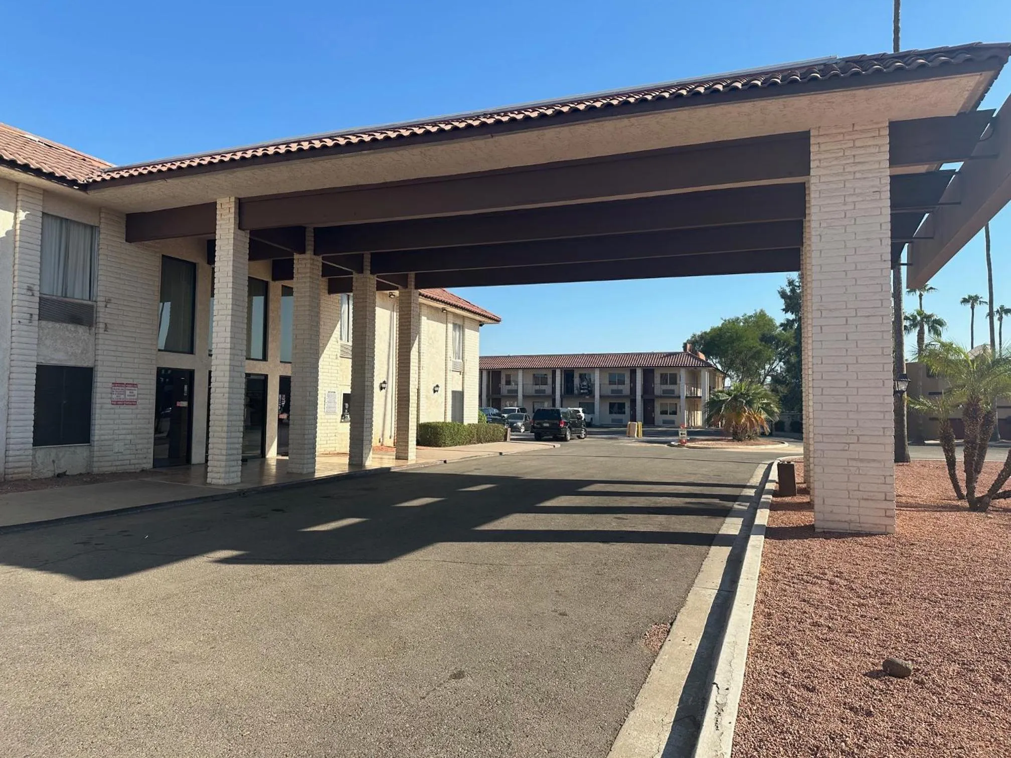 Property building in Premier Inns Metro