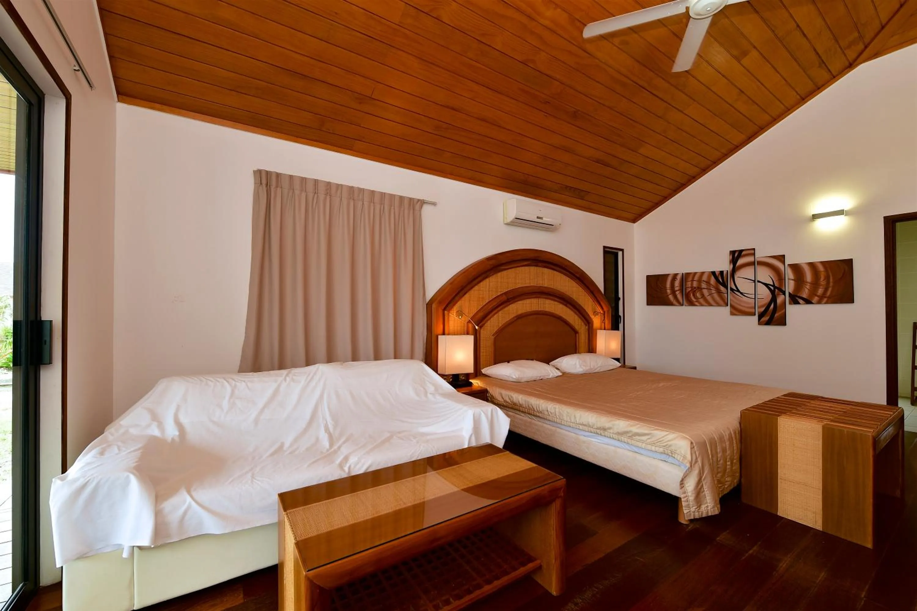 Bed in Hotel Paradis d'Ouvéa