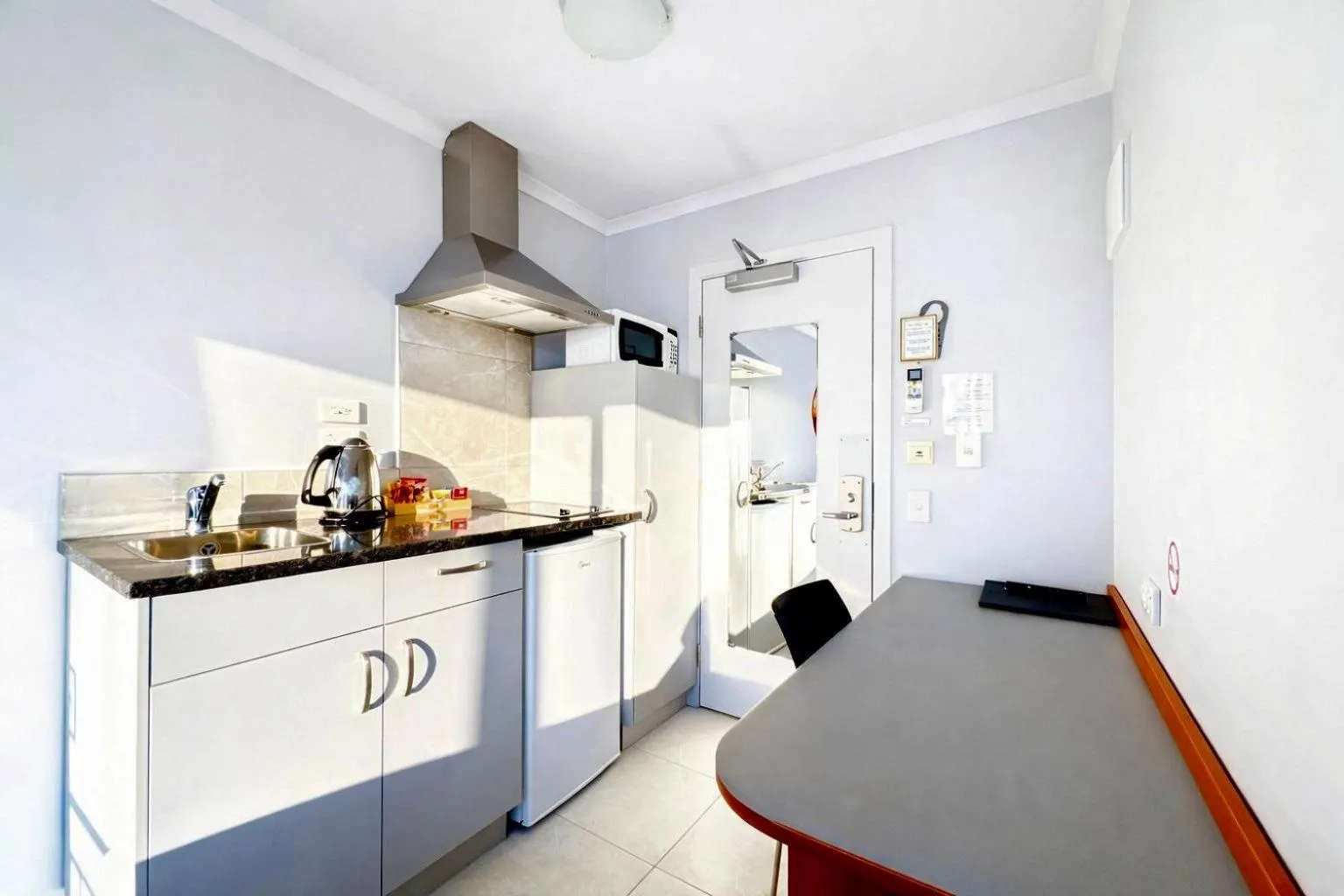 Coffee/tea facilities in BKs Premier Motel Esplanade