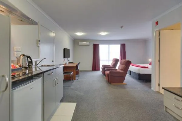 Bed in BKs Premier Motel Esplanade