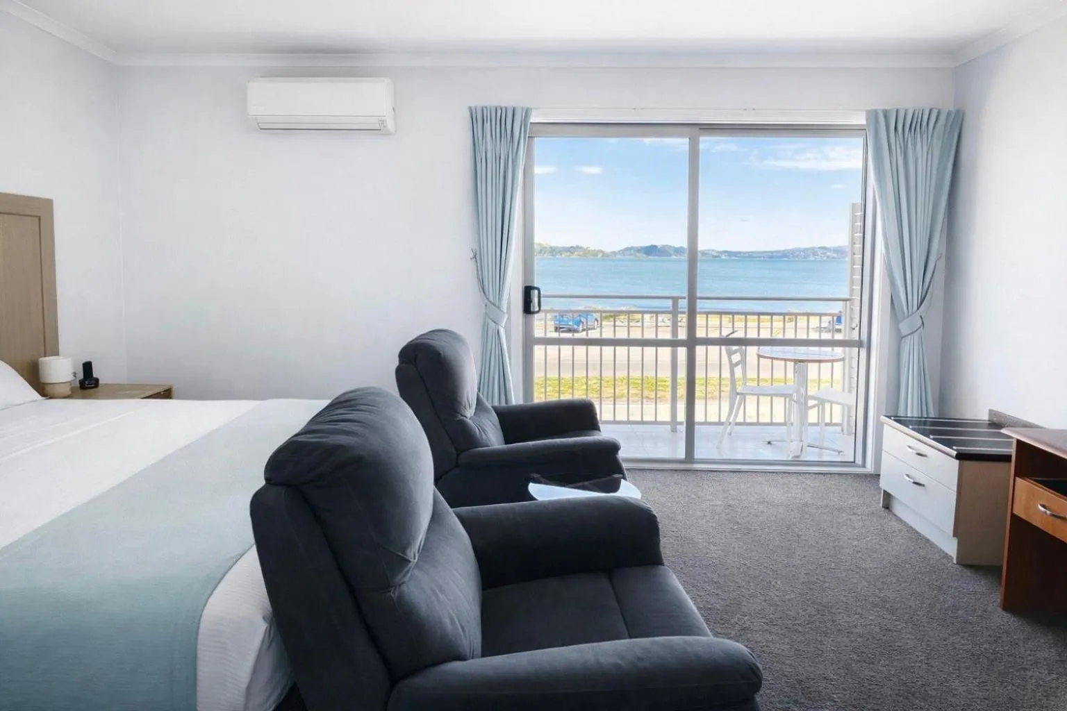 Bedroom, Bed in BKs Premier Motel Esplanade