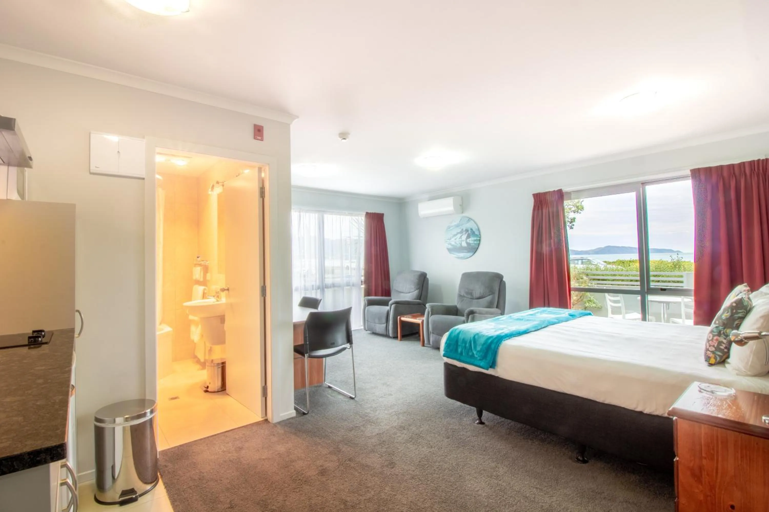 Bed in BKs Premier Motel Esplanade