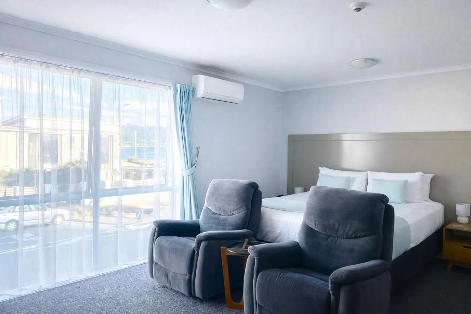 Seating area, Bed in BKs Premier Motel Esplanade