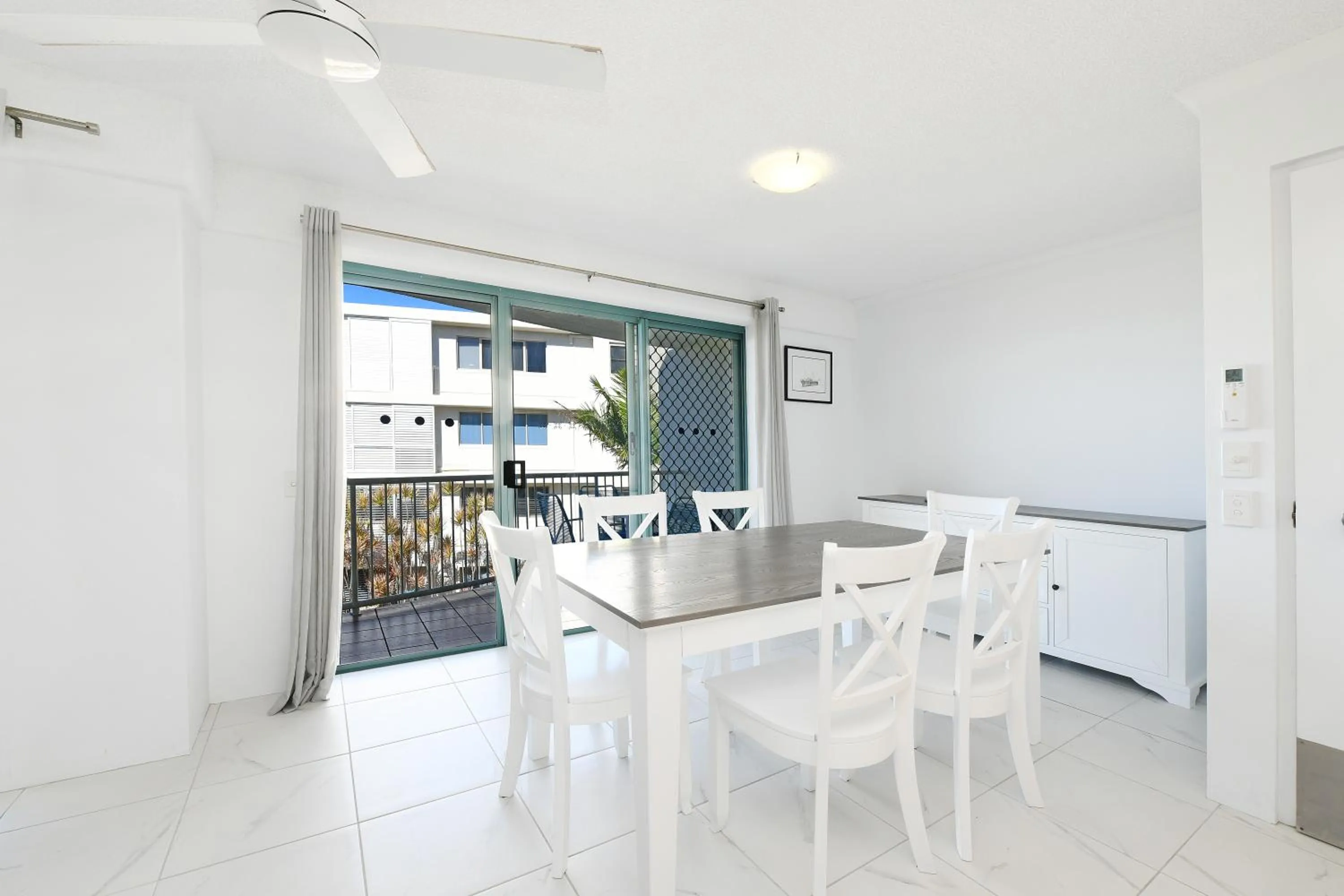 Lindomare Apartments