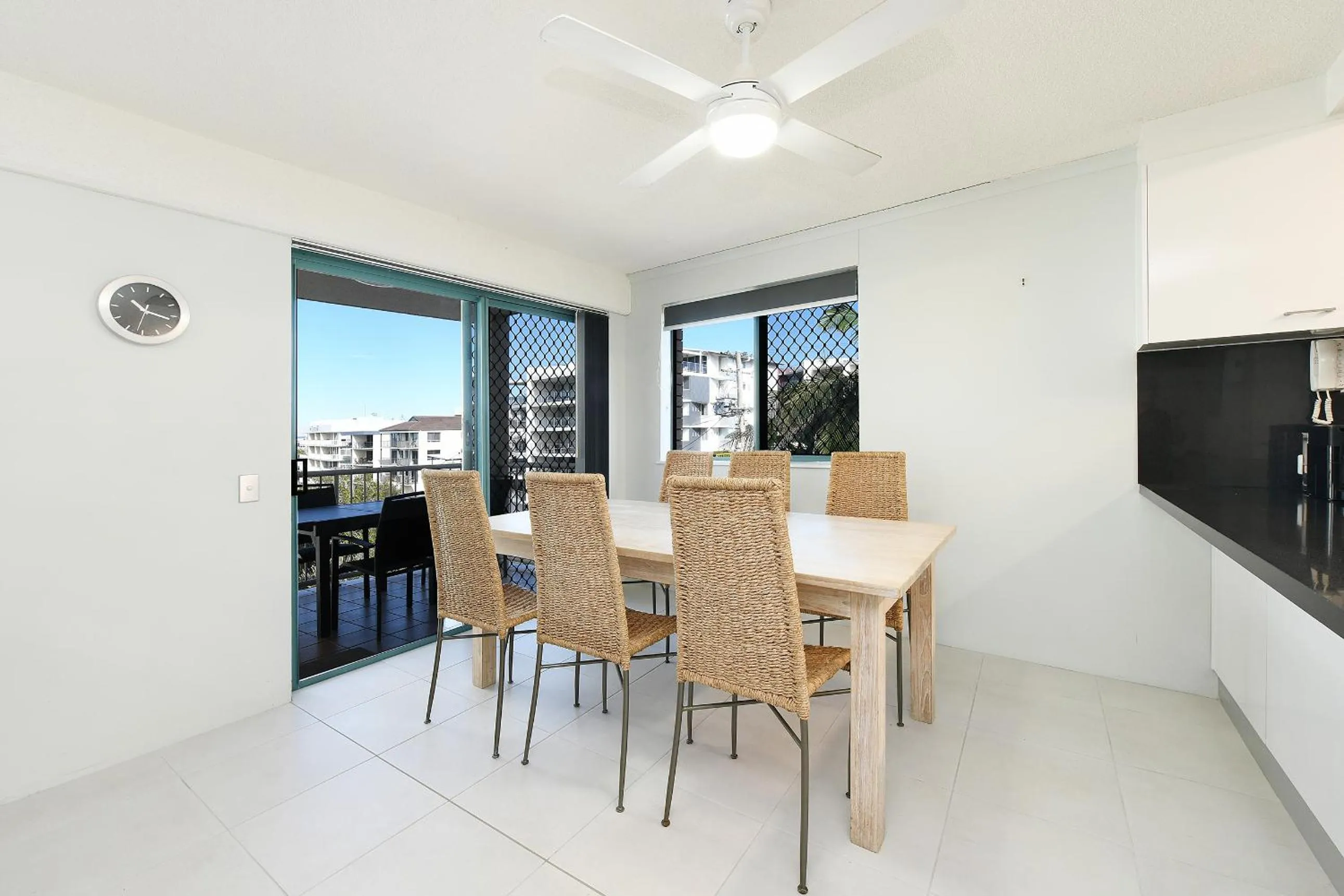 Lindomare Apartments