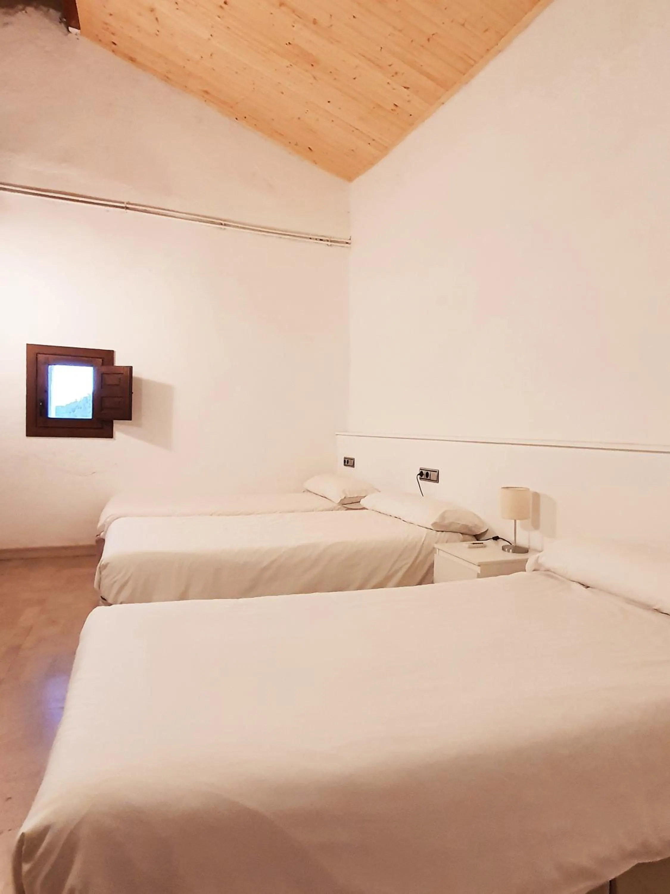 Photo of the whole room, Bed in La Frasera Alojamiento Rural