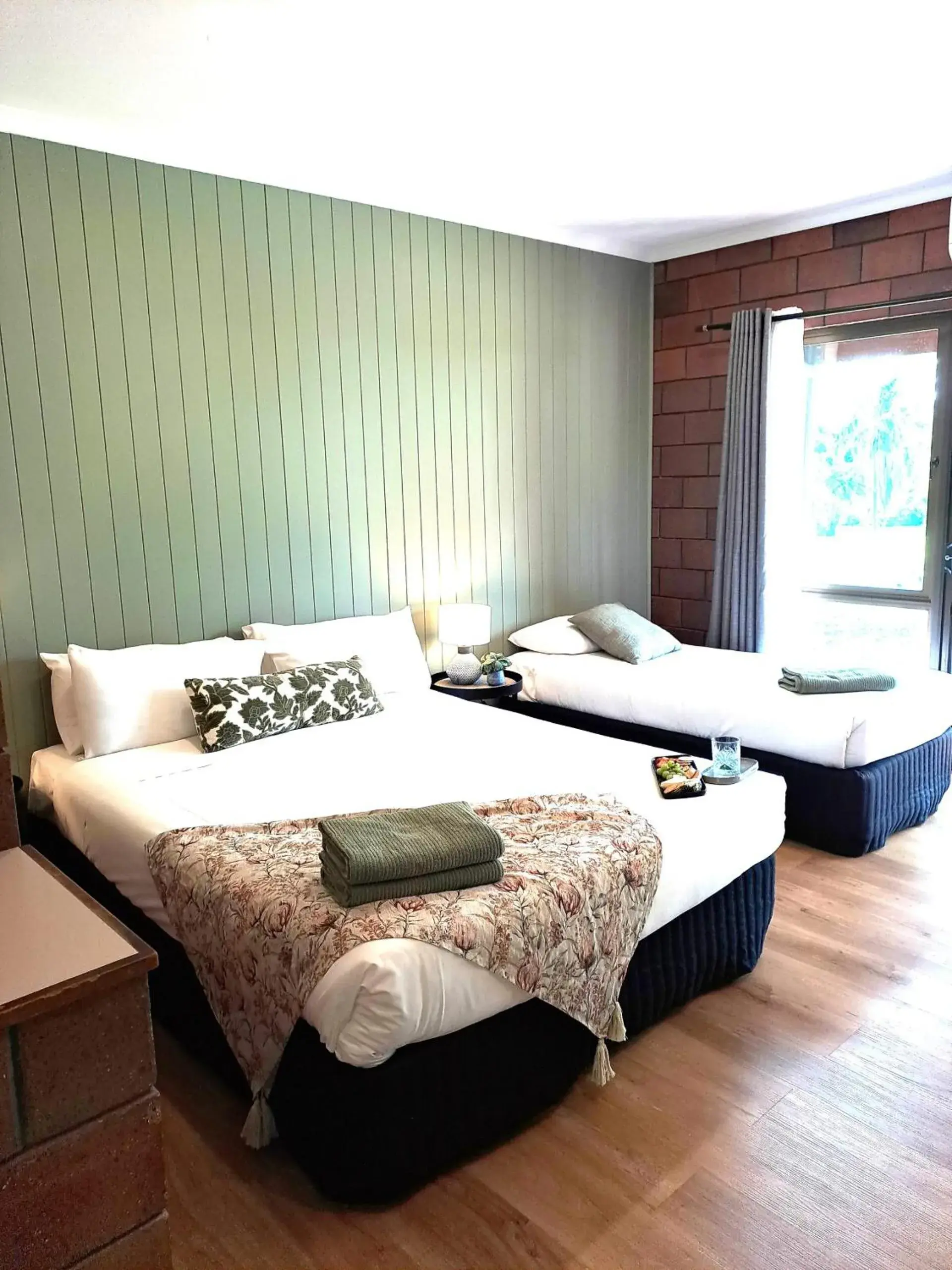 Standard Triple Room in Malanda Lodge Standard Triple Room in Malanda Lodge