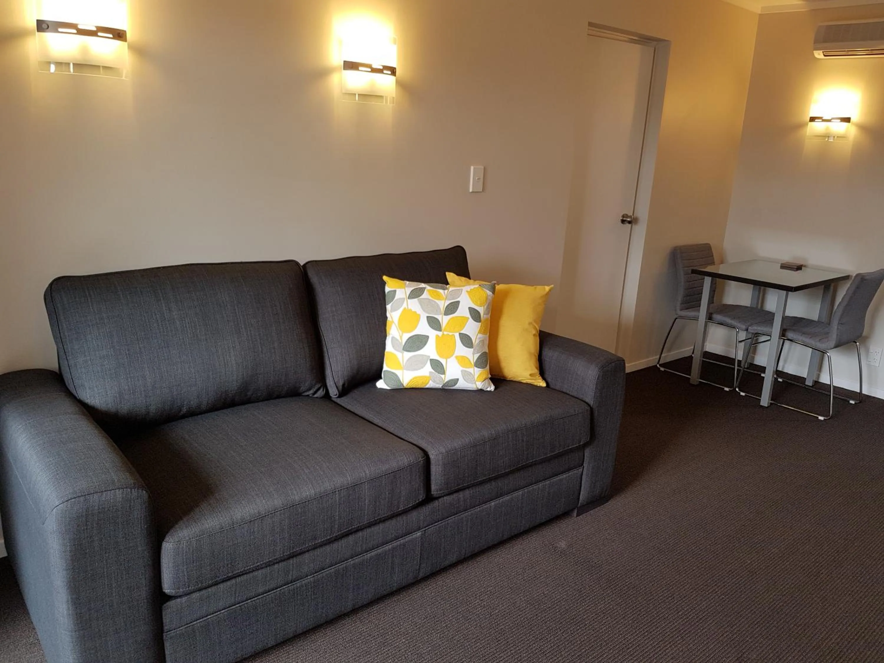 Living room in Aspree Motor Inn