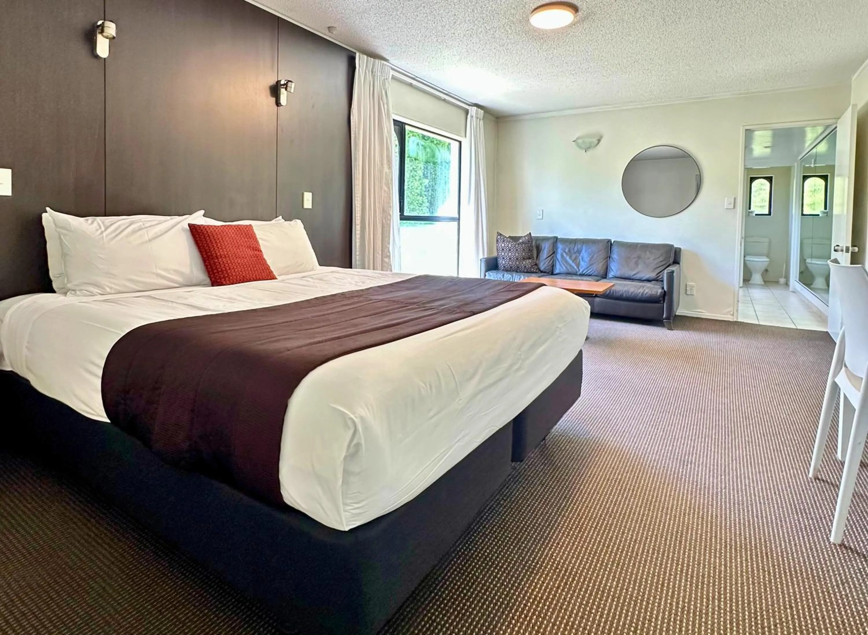 Bed in The Towers on the Park