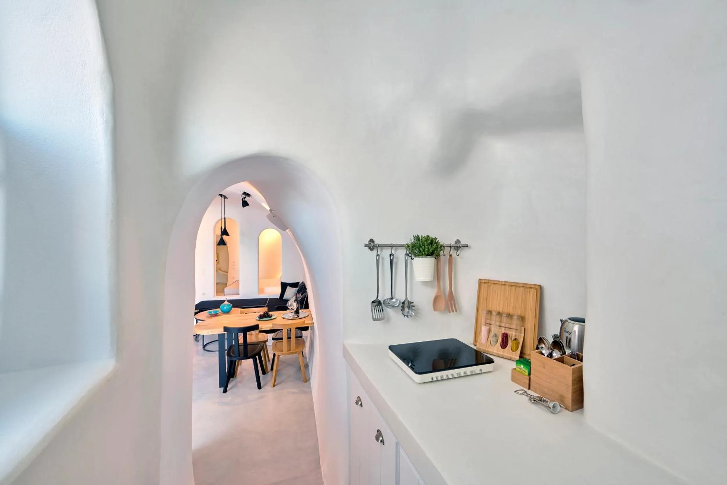 Kitchen or kitchenette in Cave Suite Oia