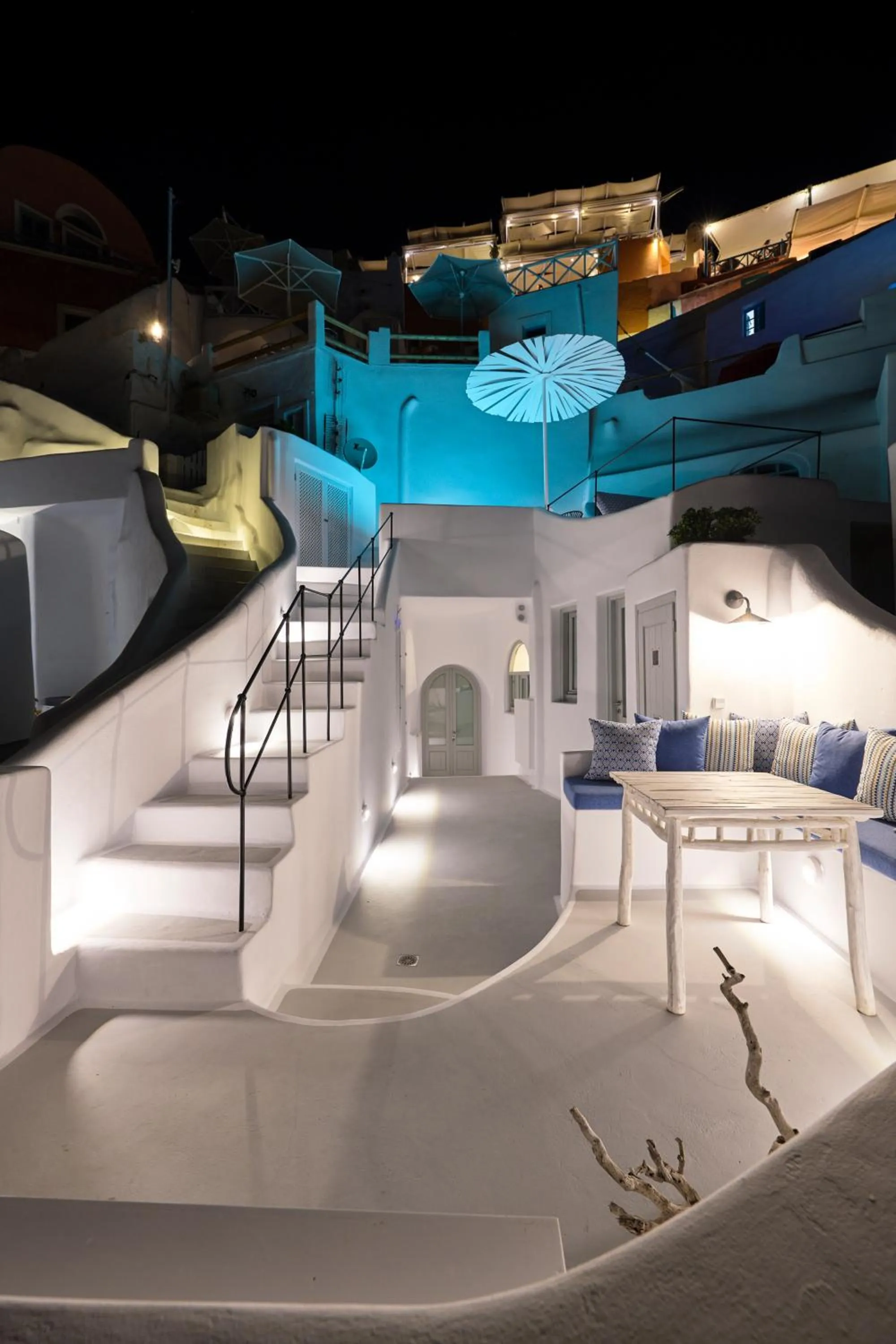 Property building in Cave Suite Oia