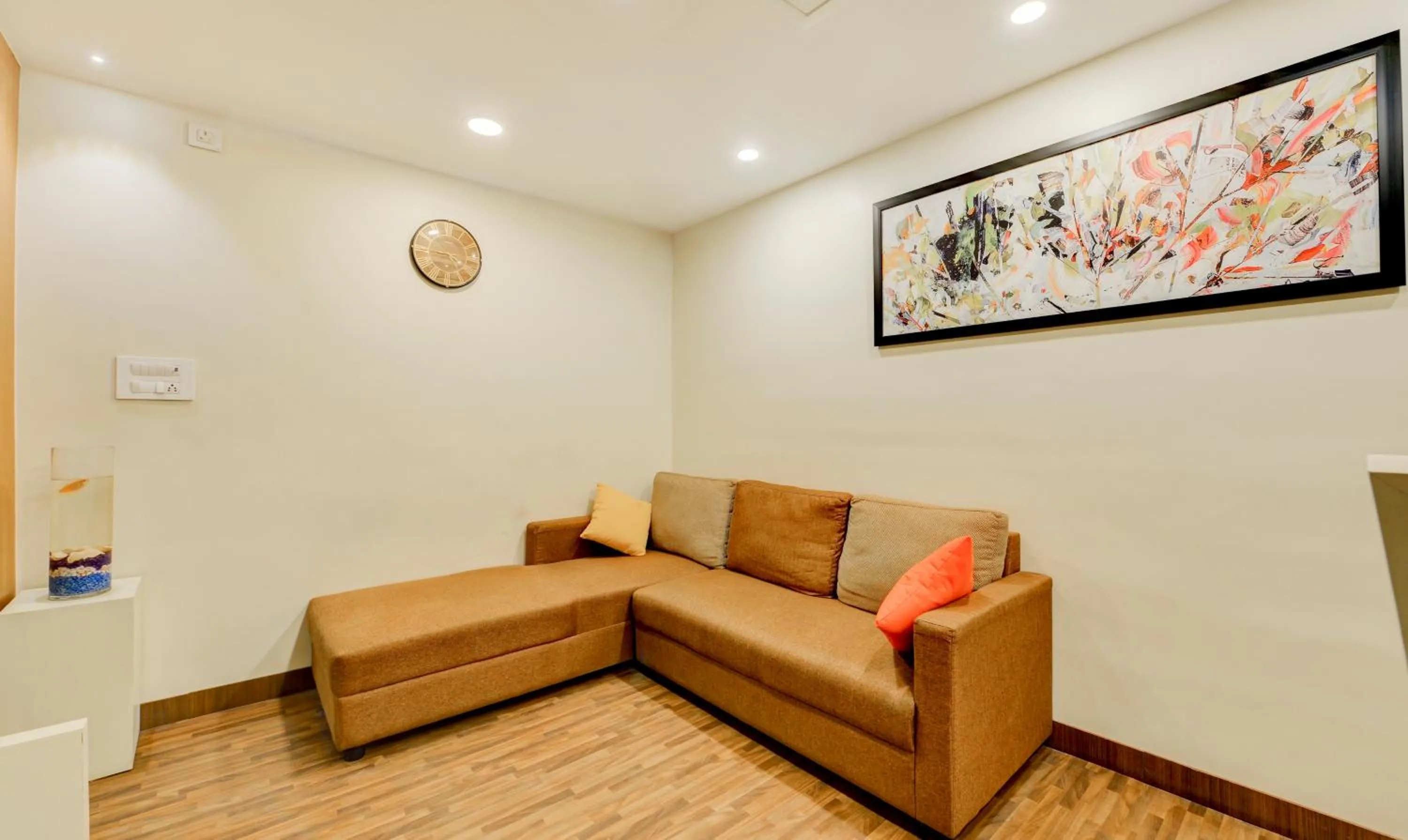 Seating area in Treebo Welcome Inn, Porur