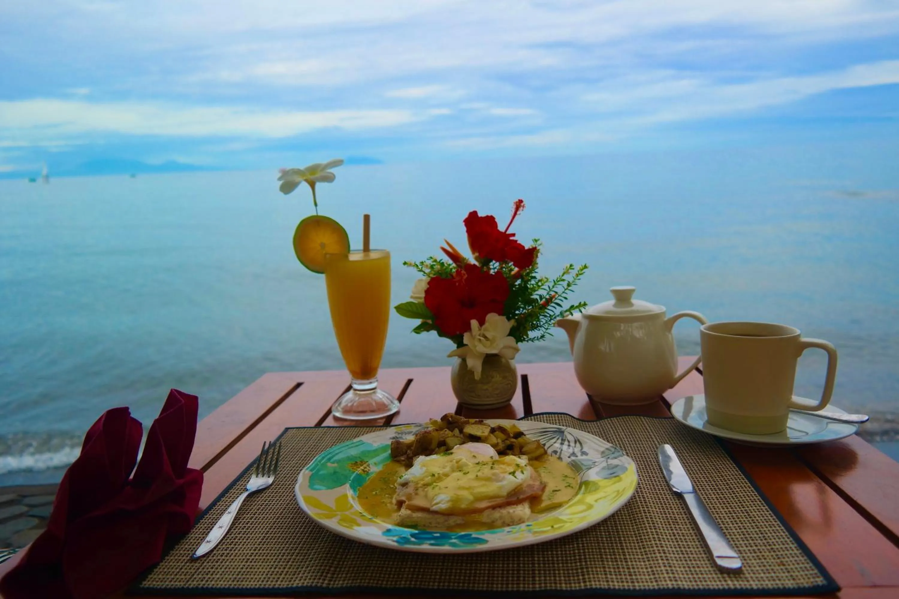 Restaurant/places to eat in 1000 Dream Bungalow