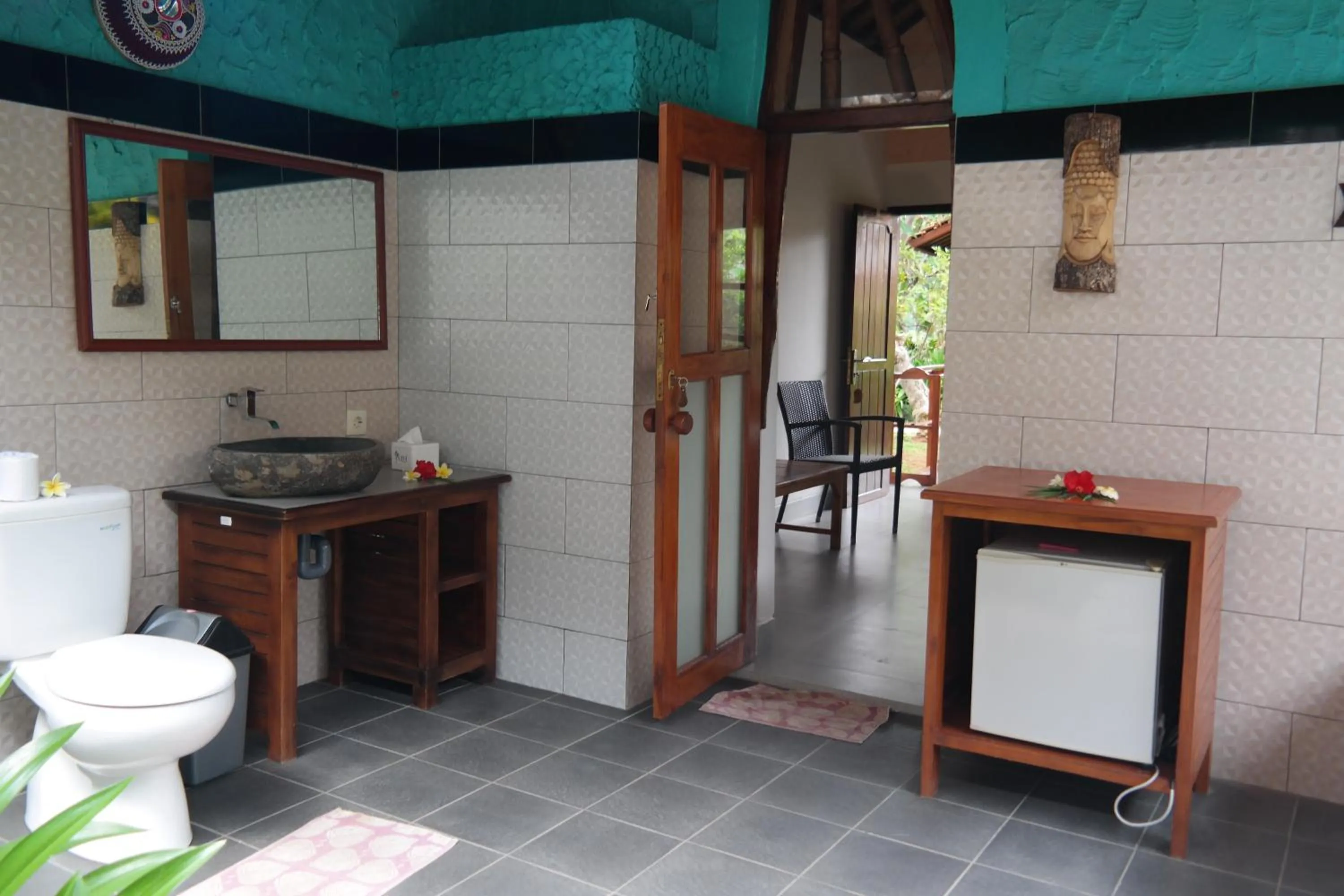 Bathroom in 1000 Dream Bungalow