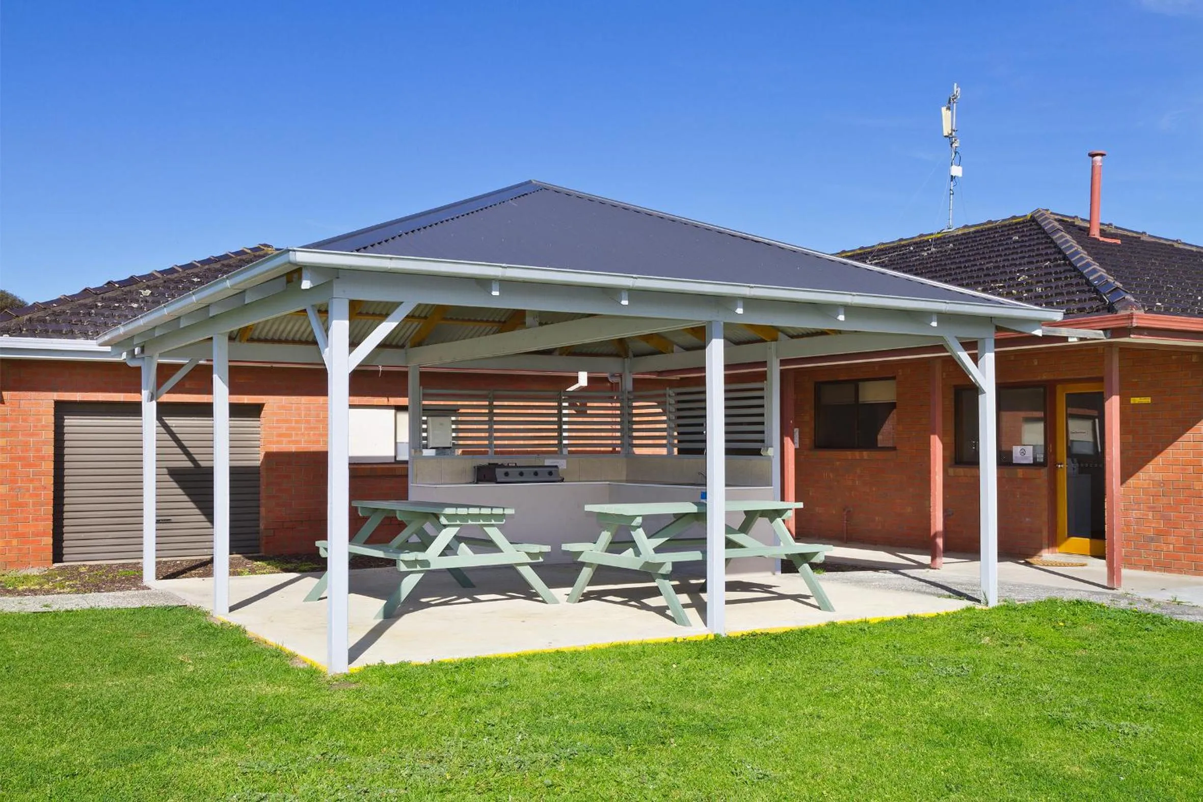 Balcony/Terrace in Sandhurst Motel