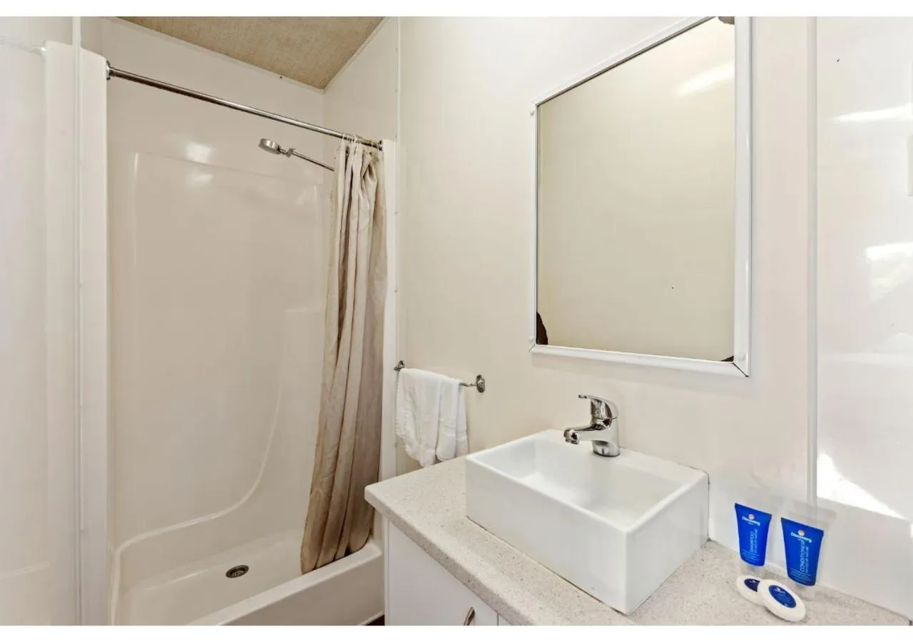 Bathroom in Discovery Parks - Warrnambool