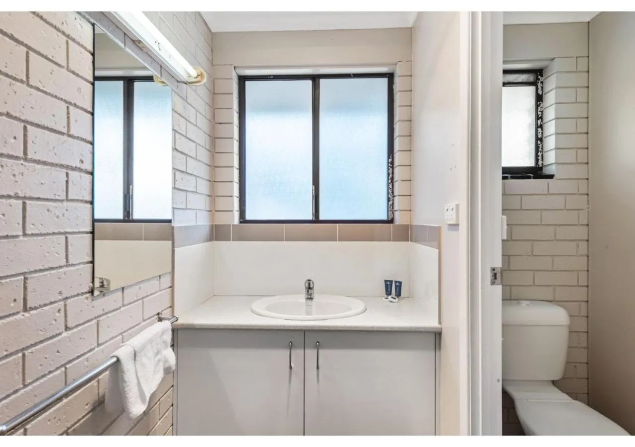 Bathroom in Discovery Parks - Warrnambool