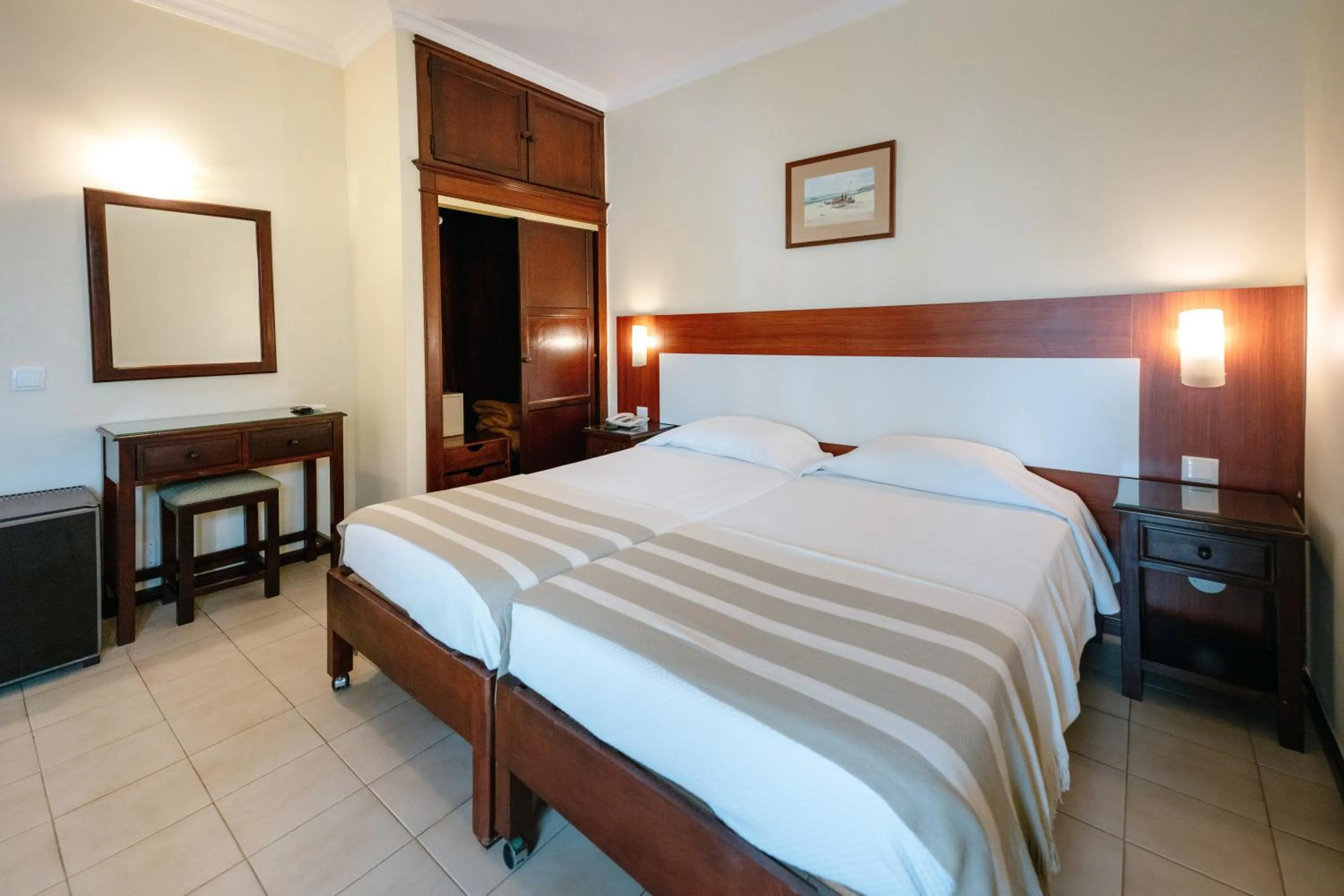 Bedroom, Bed in Hotel Avenida Praia