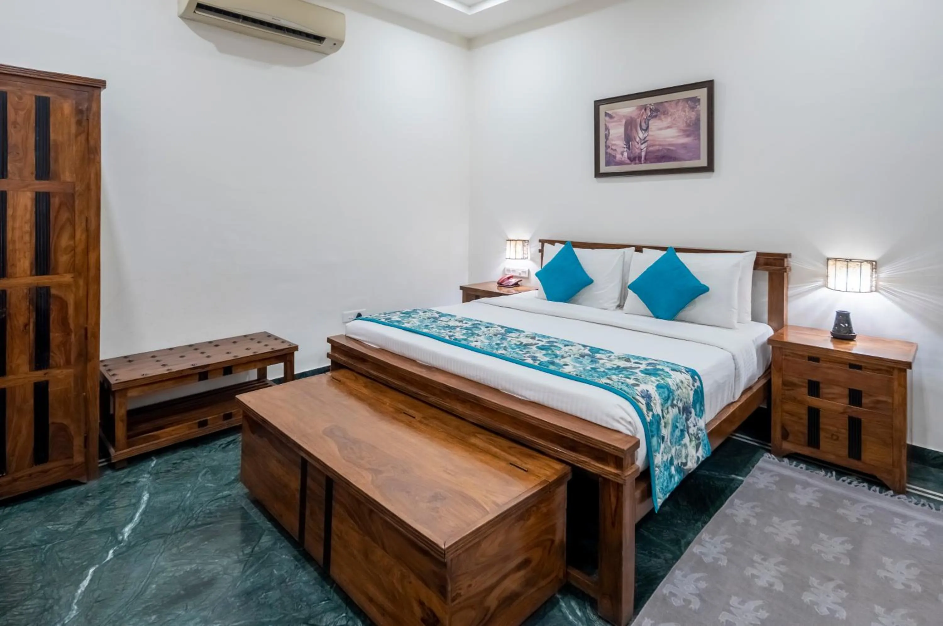 Bed in Hotel Ranthambore Regency