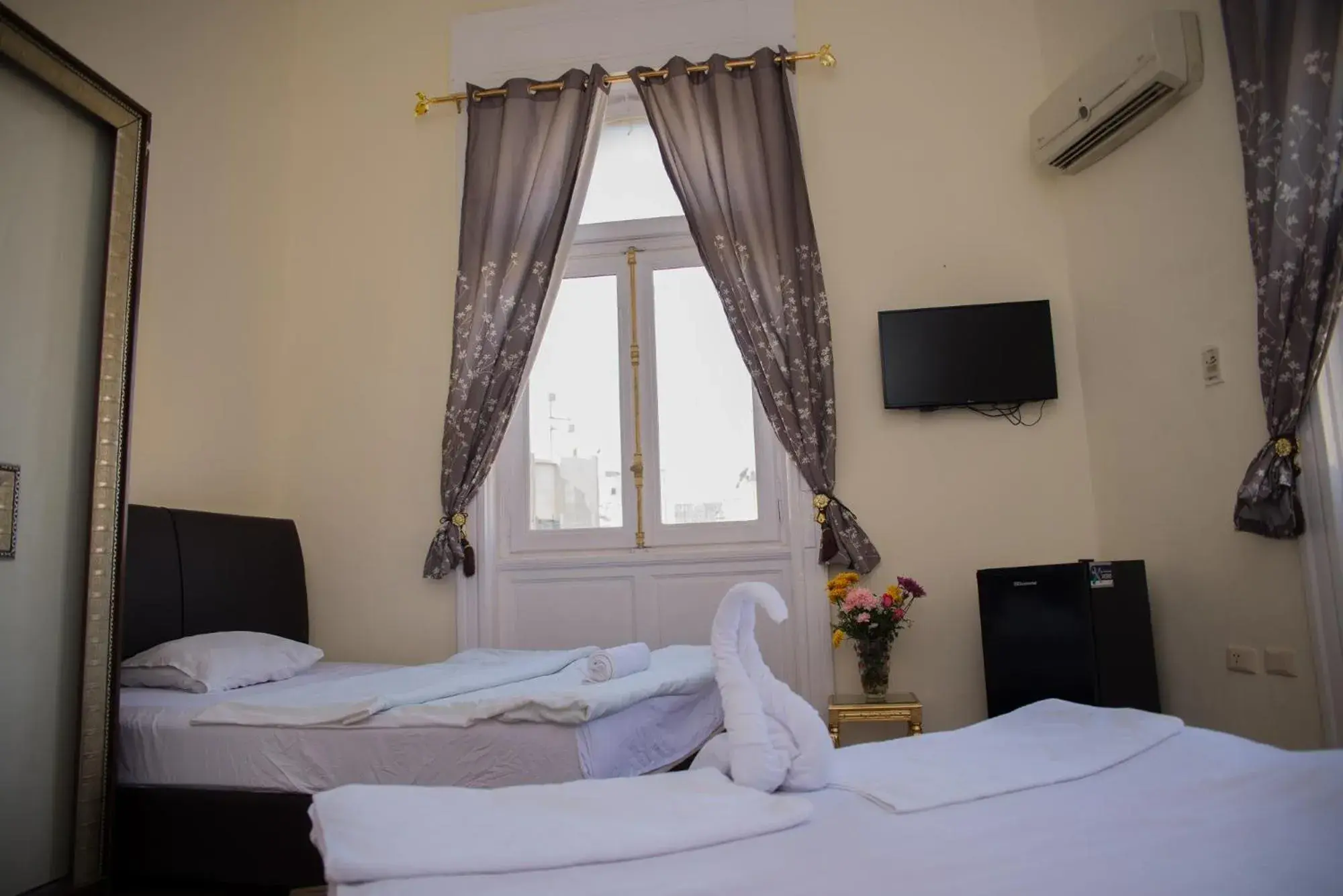 Royal Twin Room with Two Queen Beds in Hotel Grand Royal Cairo Royal Twin Room with Two Queen Beds in Hotel Grand Royal Cairo