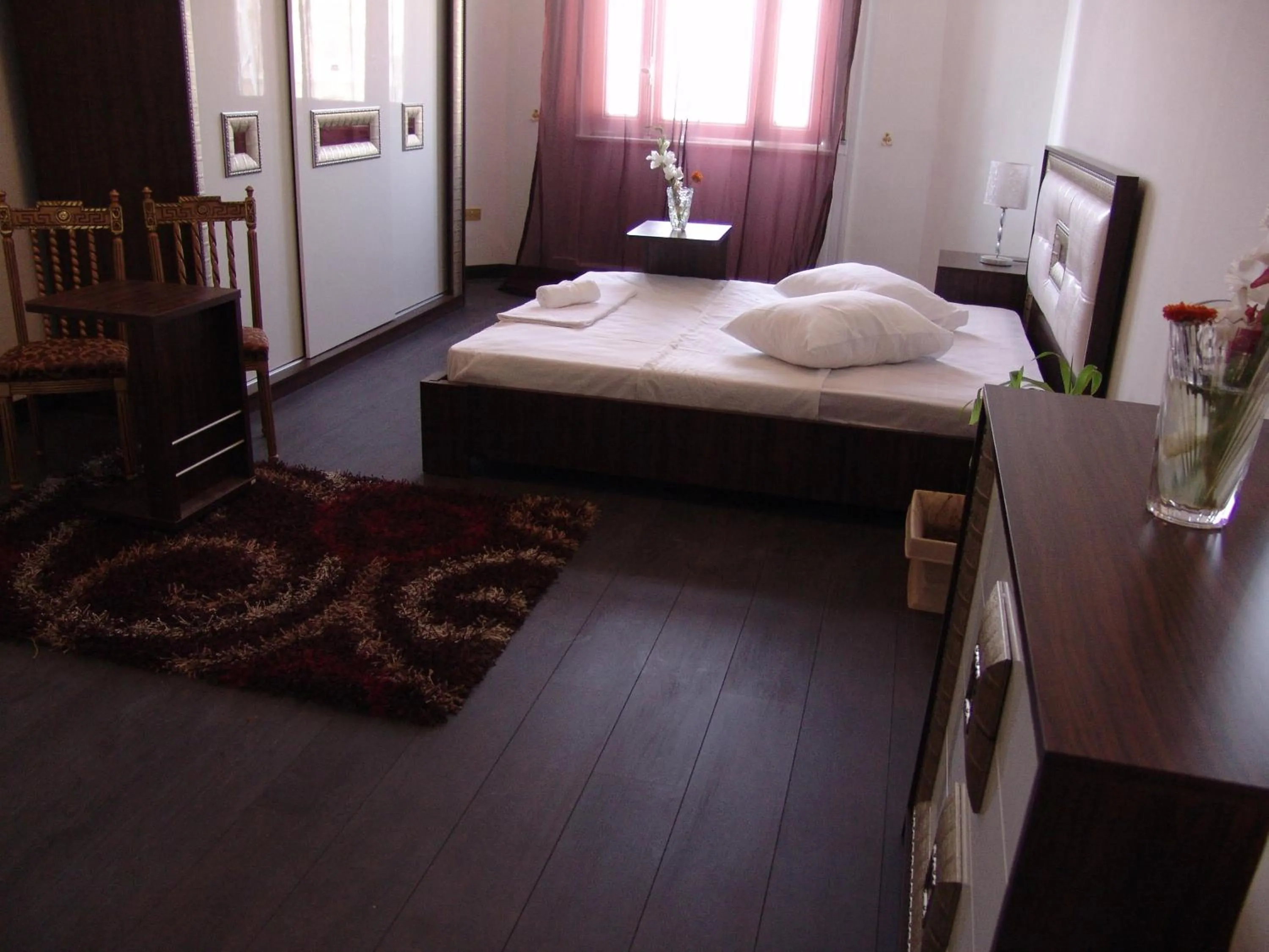 Day, Bed in Hotel Grand Royal Cairo