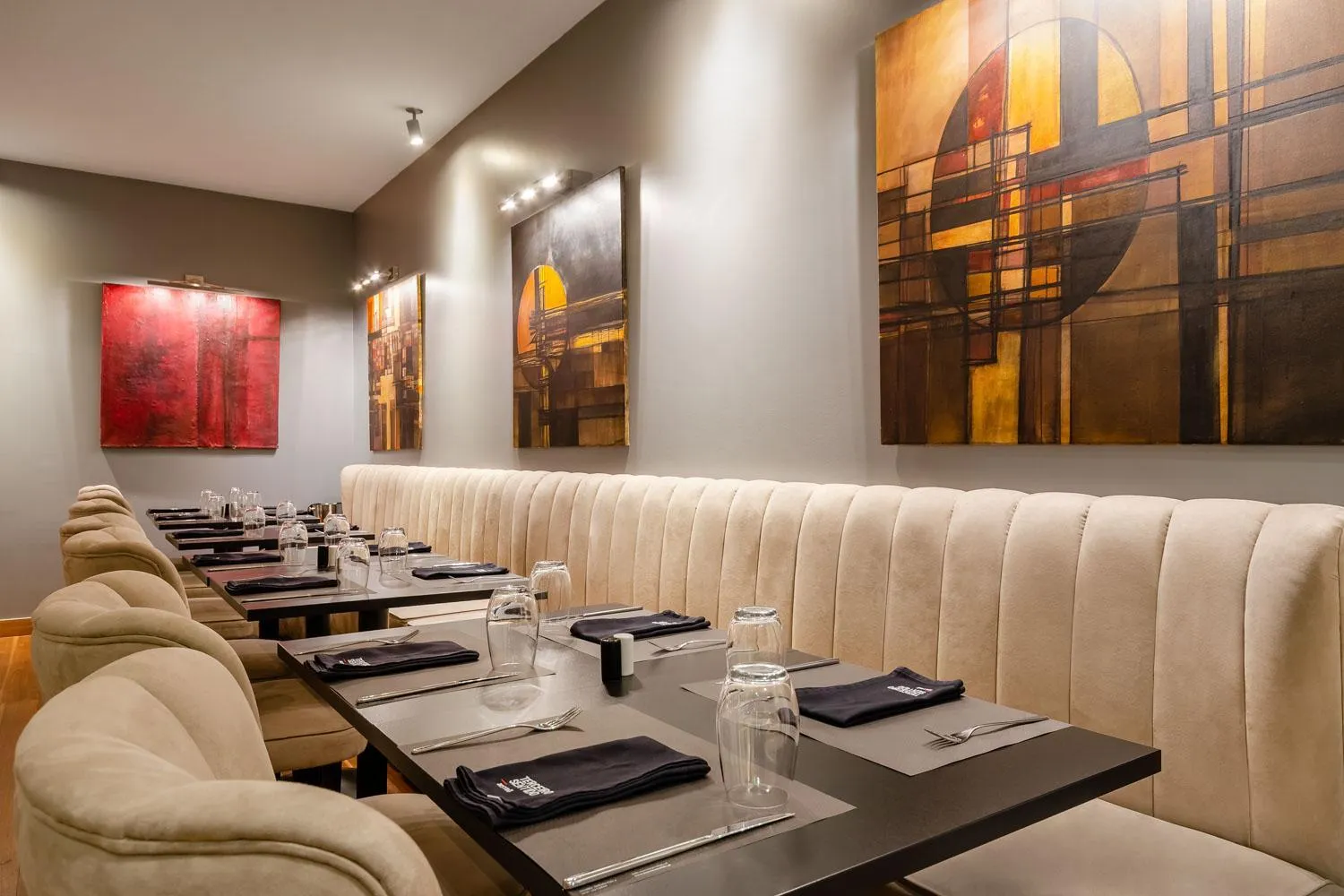 Restaurant/places to eat in Lisboa Central Park Hotel Suites & Studios